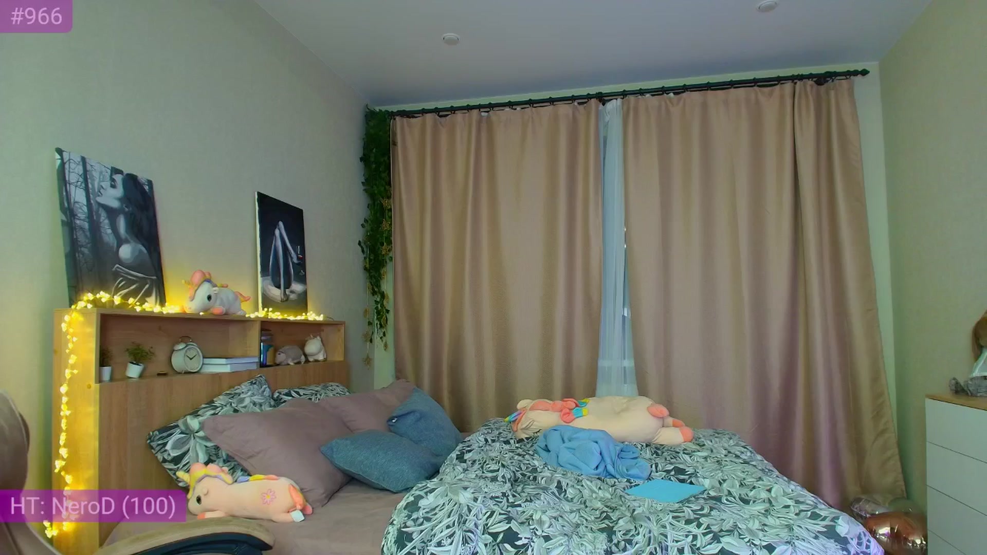 Gallery image thumbnail from Make_my_Luck's myfreecams stream on, 06/27/2025, 18:31 image 9 of 20