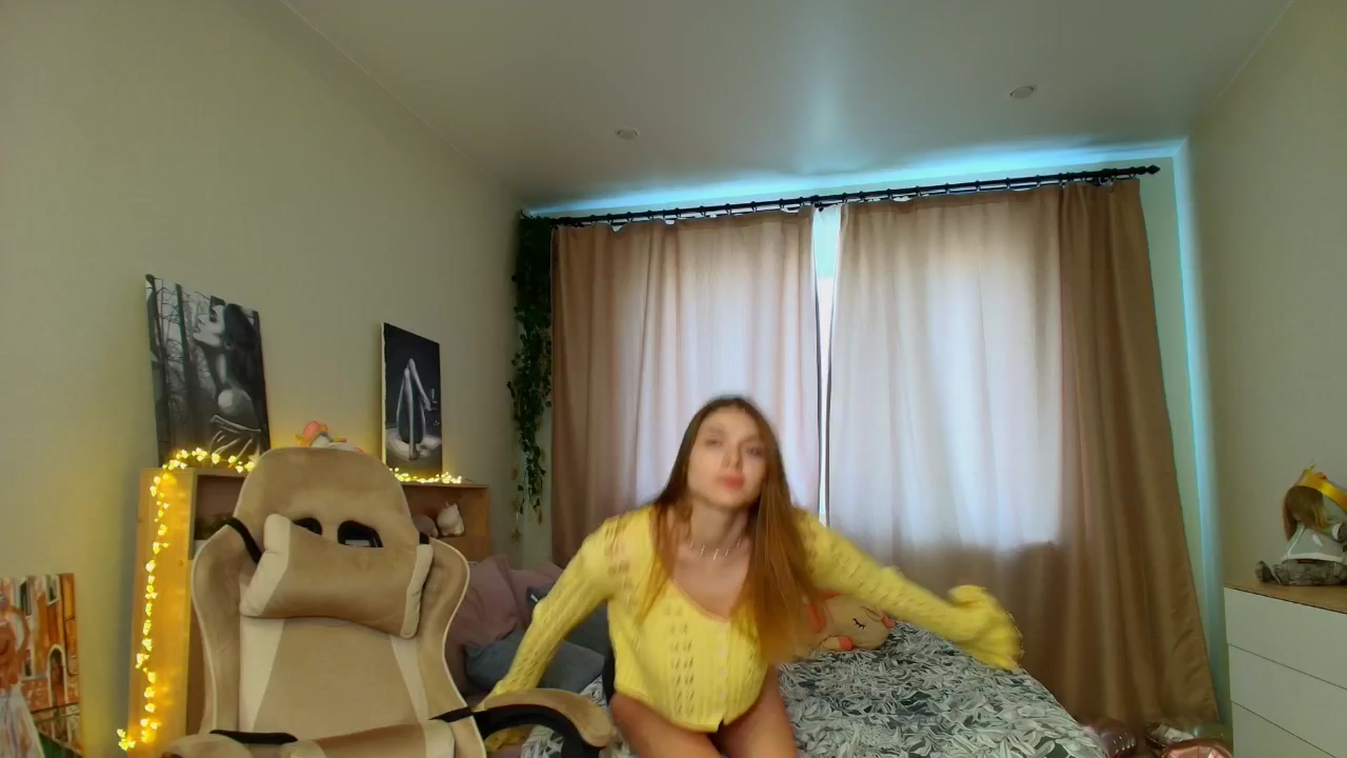 Gallery image thumbnail from Make_my_Luck's myfreecams stream on, 07/14/2025, 14:21 image 6 of 20