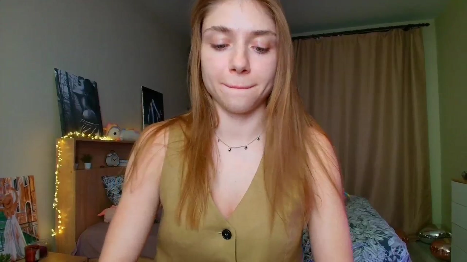 Gallery image thumbnail from Make_my_Luck's myfreecams stream on, 07/21/2025, 18:41 image 5 of 20