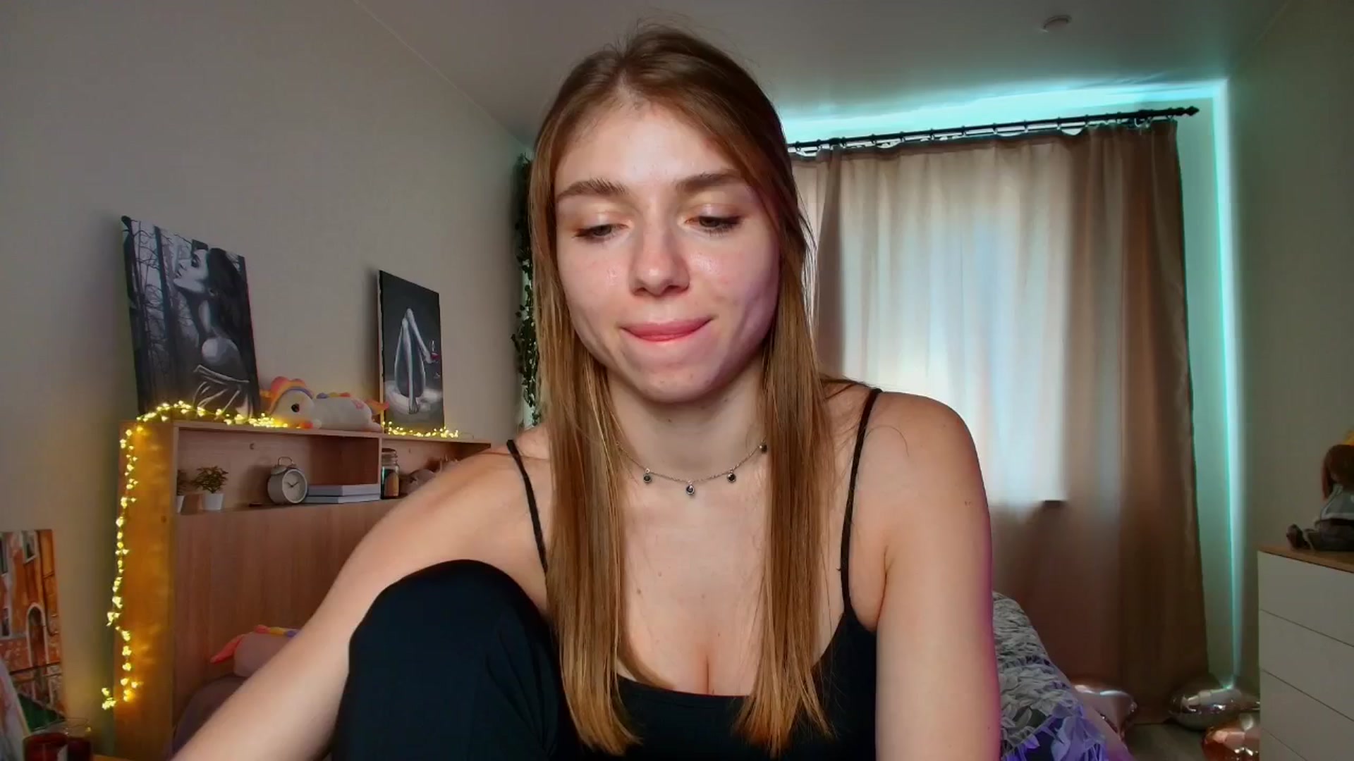 Gallery image thumbnail from Make_my_Luck's myfreecams stream on, 07/27/2025, 08:47 image 5 of 20