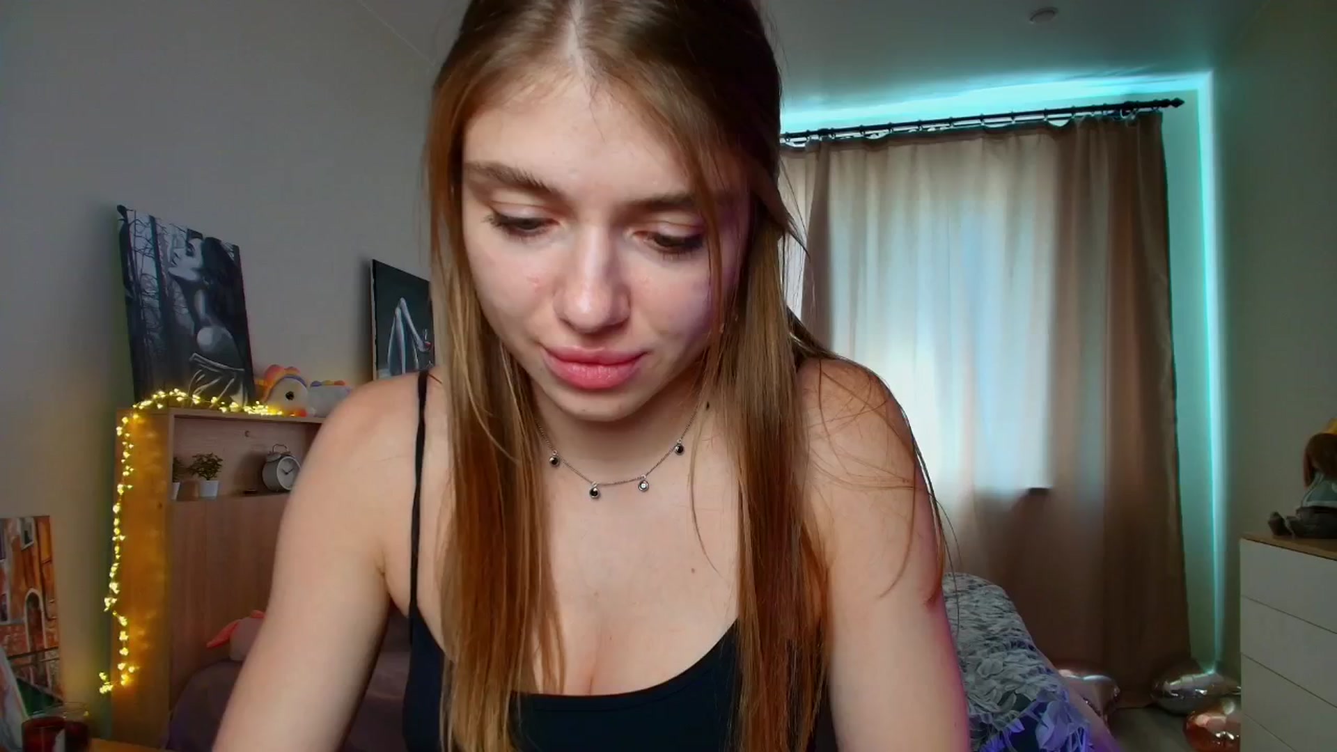 Gallery image thumbnail from Make_my_Luck's myfreecams stream on, 07/27/2025, 08:47 image 4 of 20