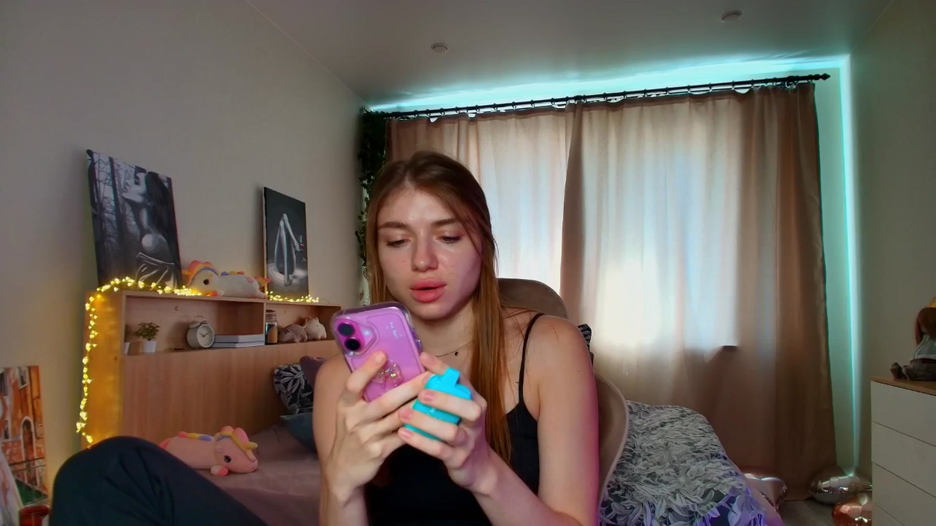 Gallery image thumbnail from Make_my_Luck's myfreecams stream on, 07/27/2025, 08:47 image 8 of 20