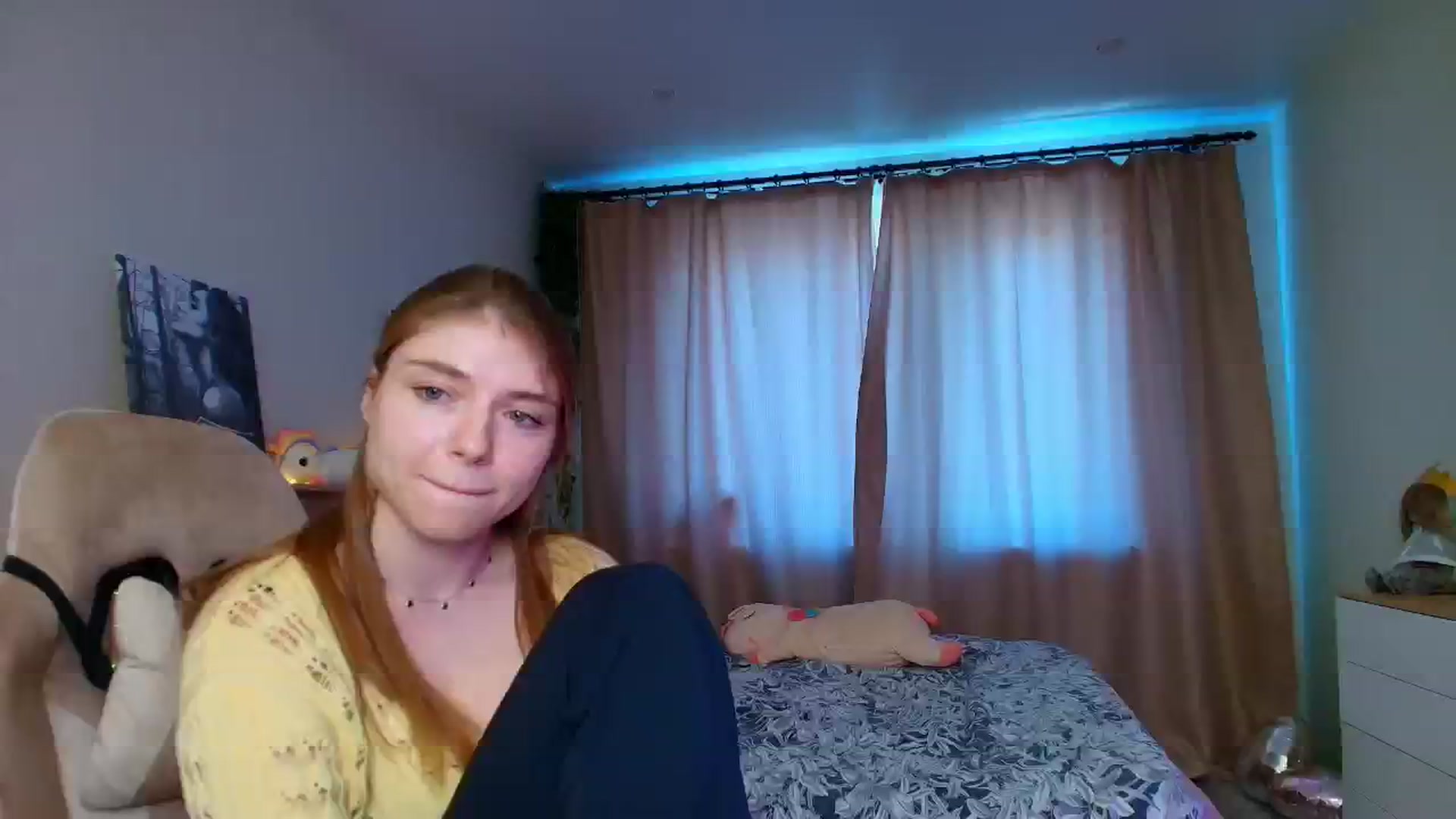 Gallery image thumbnail from Make_my_Luck's myfreecams stream on, 07/27/2025, 11:33 image 9 of 20