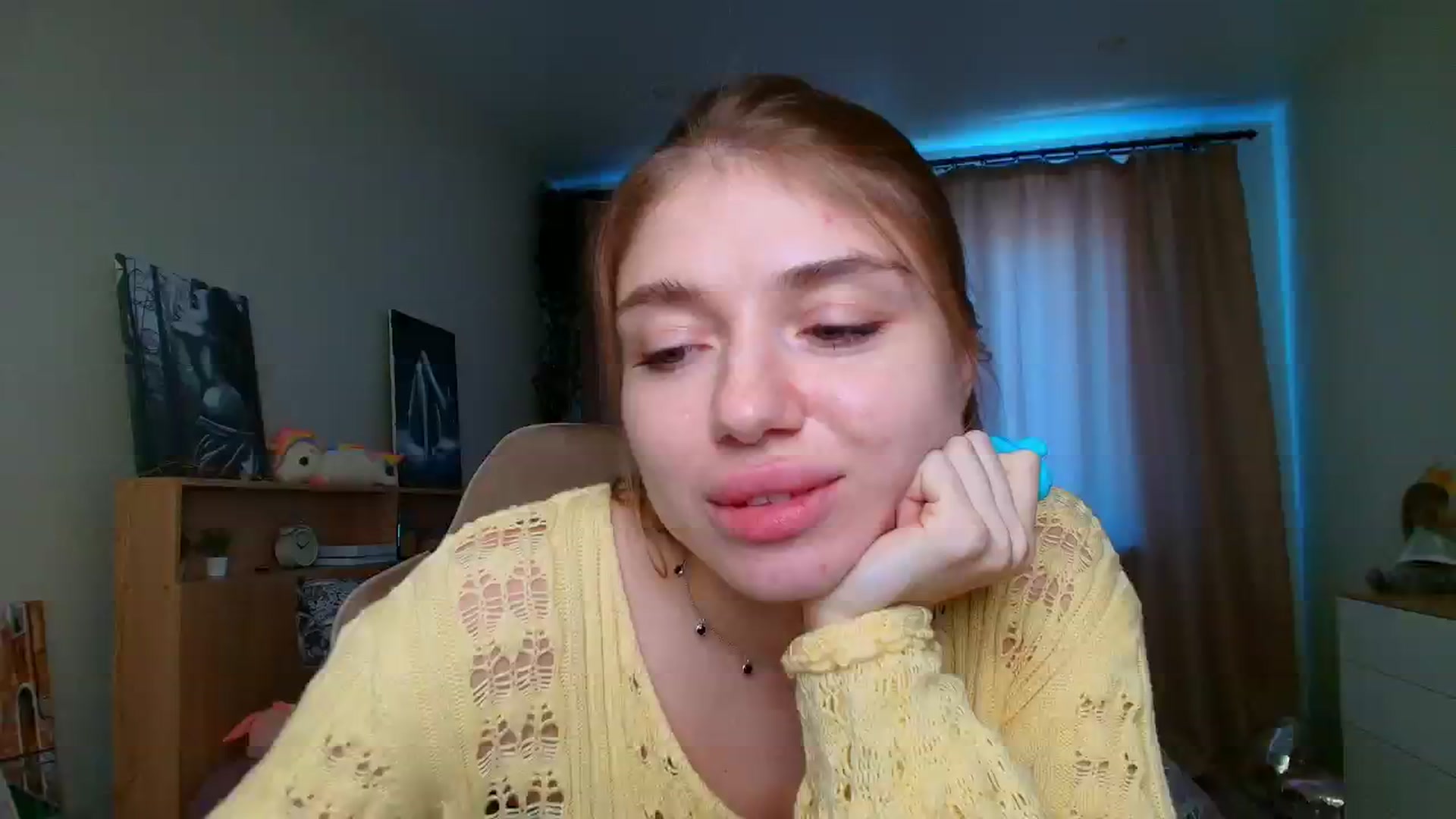 Gallery image thumbnail from Make_my_Luck's myfreecams stream on, 07/27/2025, 11:33 image 17 of 20