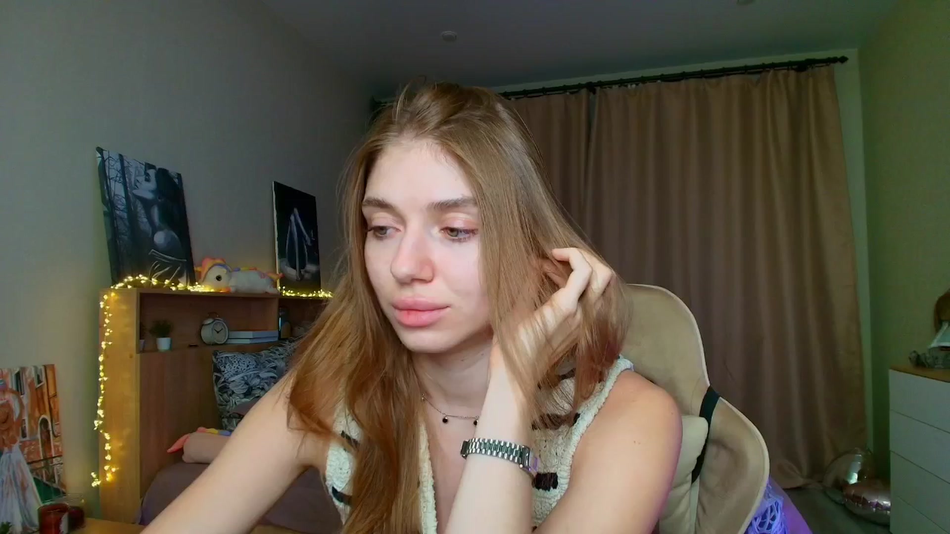 Gallery image thumbnail from Make_my_Luck's myfreecams stream on, 07/29/2025, 17:49 image 1 of 20