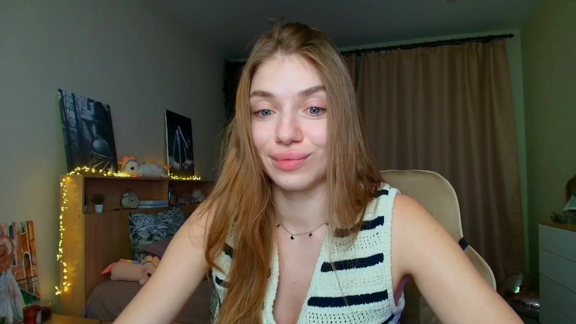 Gallery image thumbnail from Make_my_Luck's myfreecams stream on, 07/29/2025, 17:49 image 5 of 20
