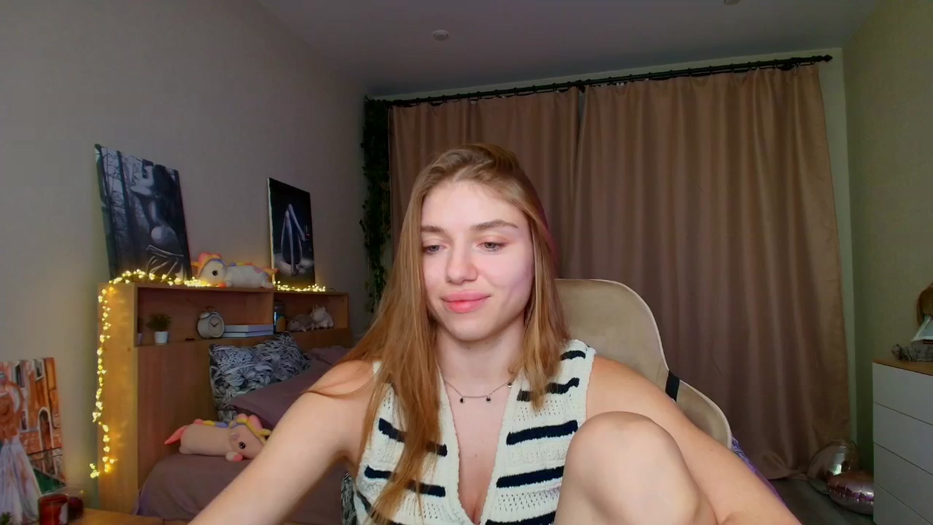 Gallery image thumbnail from Make_my_Luck's myfreecams stream on, 07/29/2025, 17:49 image 17 of 20