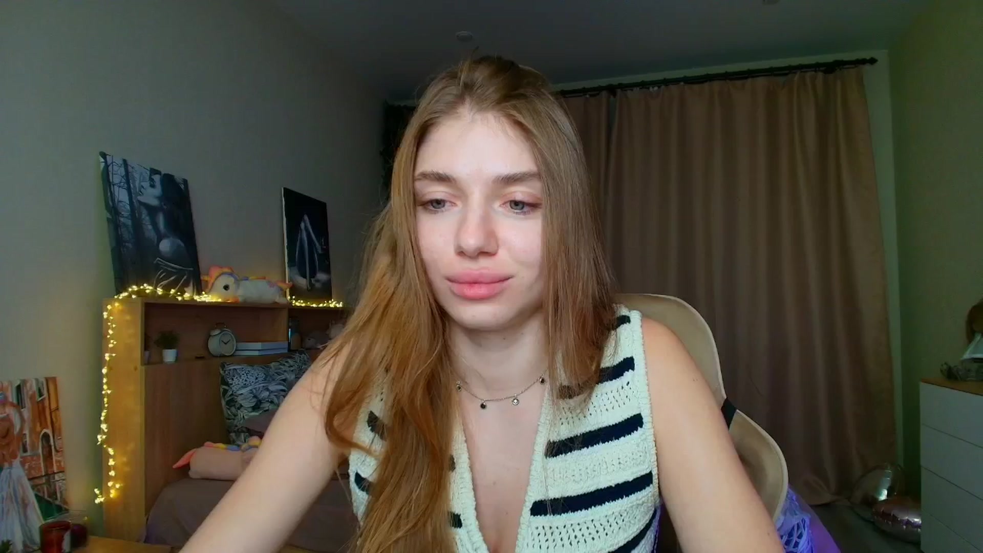 Gallery image thumbnail from Make_my_Luck's myfreecams stream on, 07/29/2025, 17:49 image 4 of 20