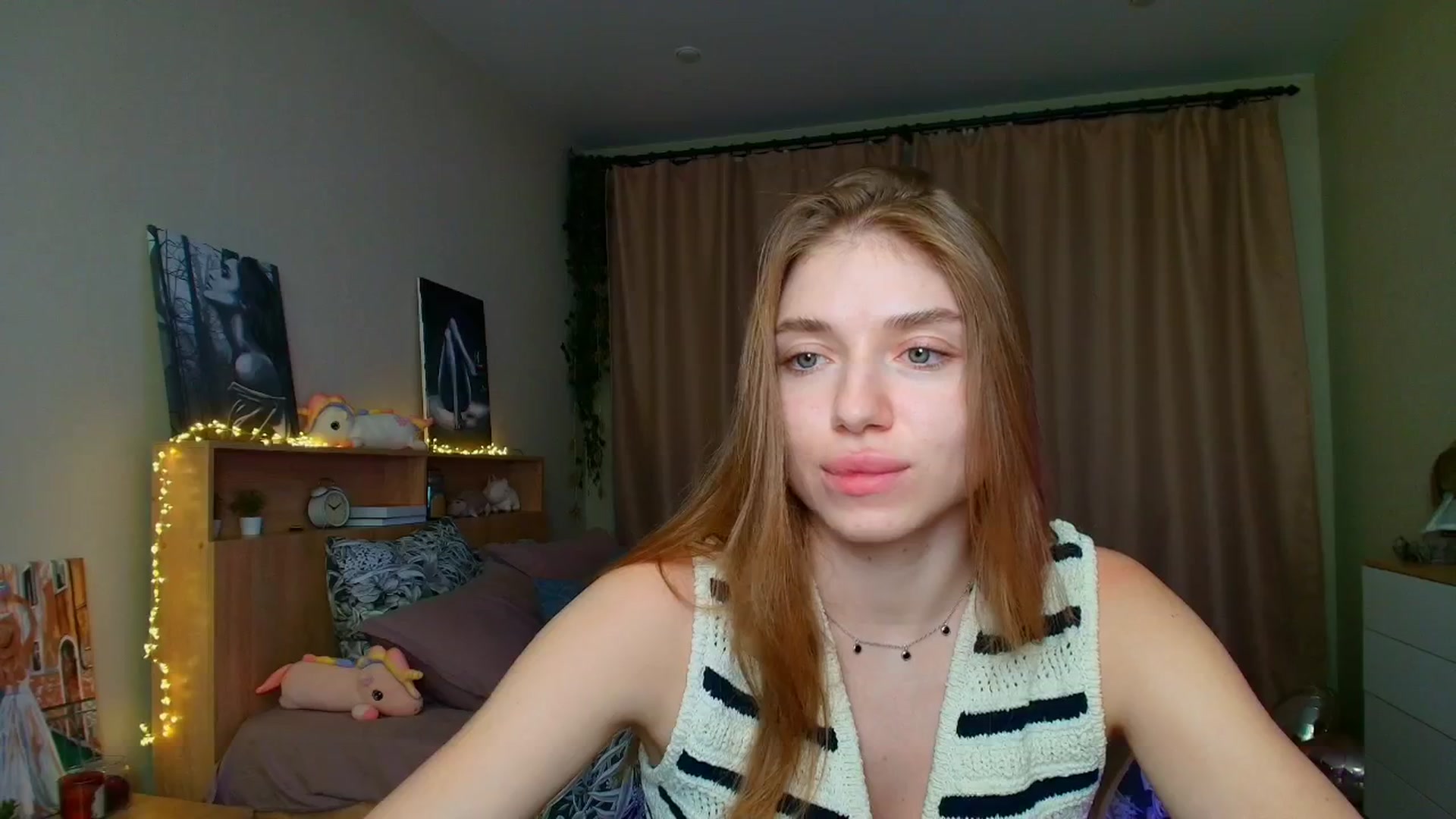 Gallery image thumbnail from Make_my_Luck's myfreecams stream on, 07/29/2025, 17:49 image 14 of 20