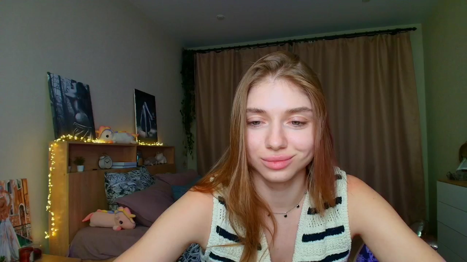 Gallery image thumbnail from Make_my_Luck's myfreecams stream on, 07/29/2025, 17:49 image 13 of 20
