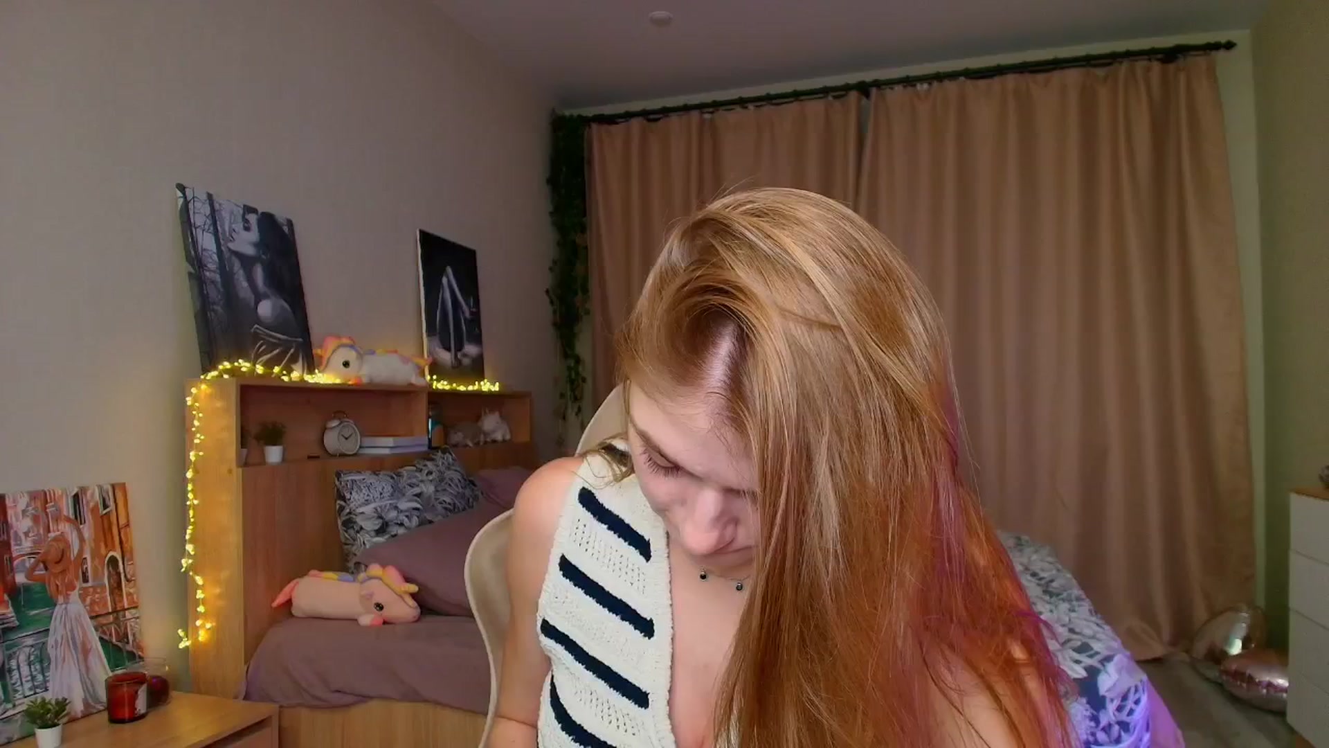 Gallery image thumbnail from Make_my_Luck's myfreecams stream on, 07/29/2025, 18:48 image 13 of 20