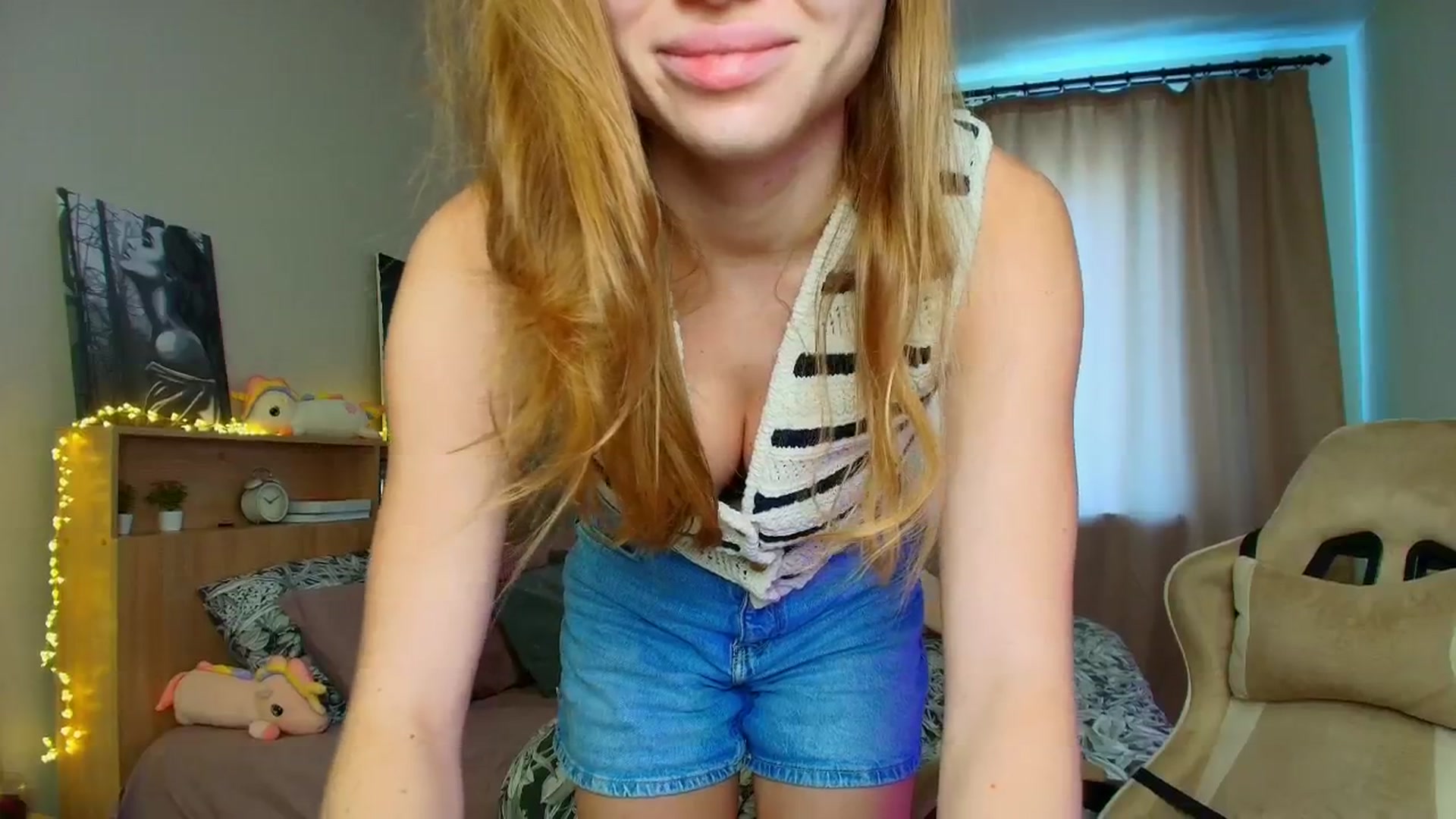 Gallery image thumbnail from Make_my_Luck's myfreecams stream on, 08/03/2025, 12:23 image 13 of 20