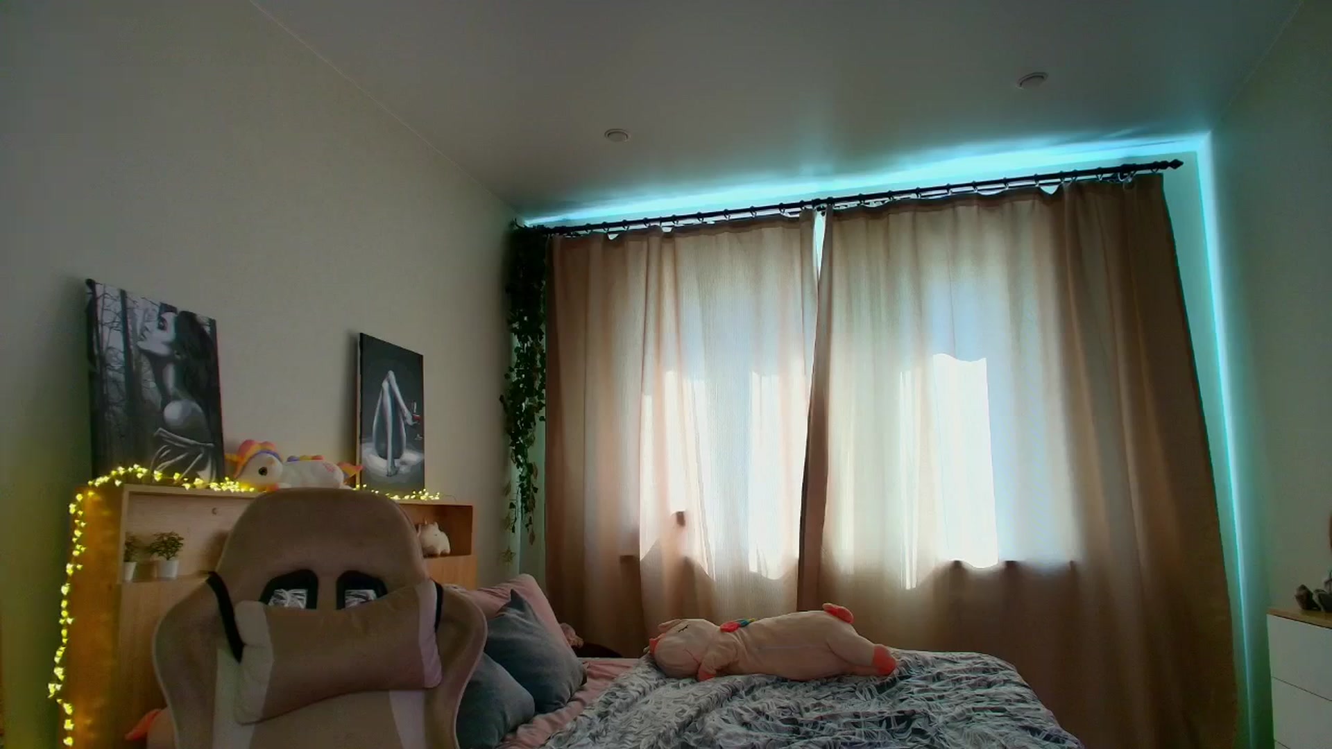 Gallery image thumbnail from Make_my_Luck's myfreecams stream on, 08/07/2025, 09:05 image 3 of 20