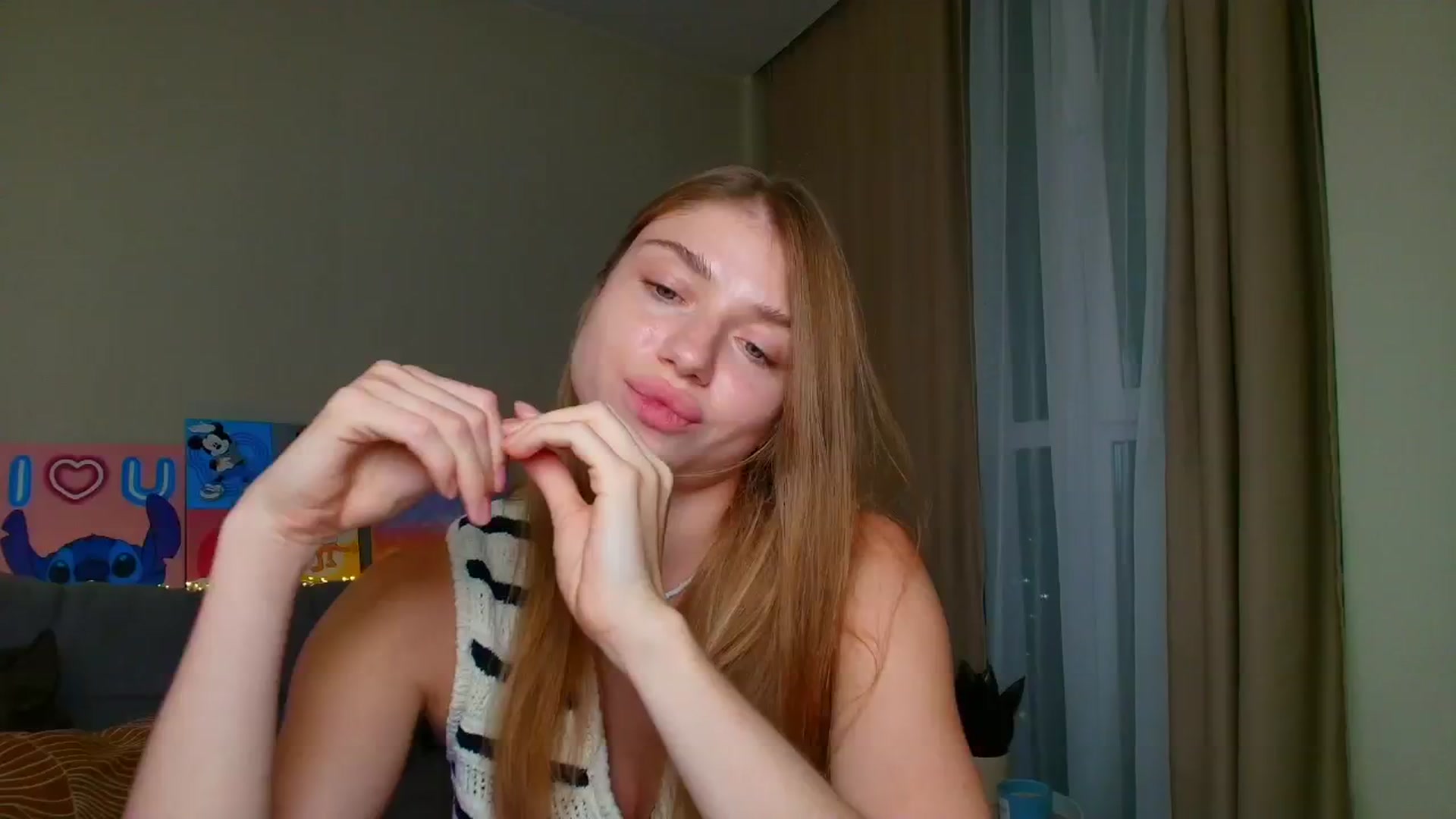 Gallery image thumbnail from Make_my_Luck's myfreecams stream on, 08/31/2025, 17:11 image 5 of 20