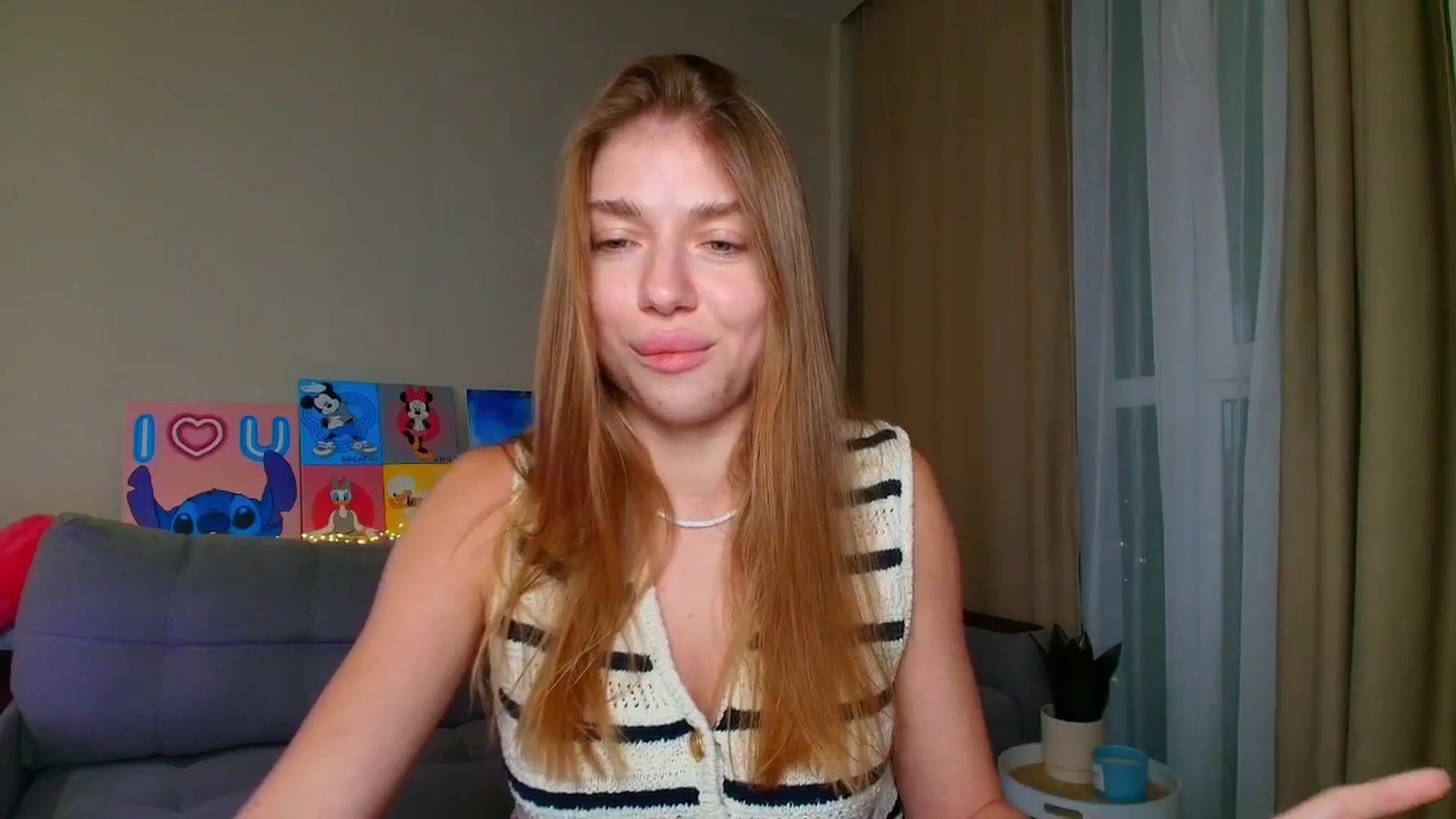 Gallery image thumbnail from Make_my_Luck's myfreecams stream on, 08/31/2025, 19:40 image 2 of 20