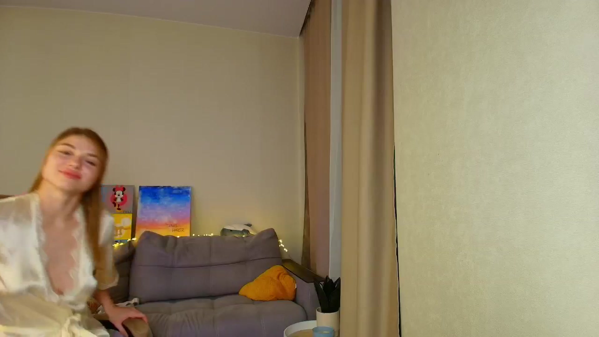 Gallery image thumbnail from Make_my_Luck's myfreecams stream on, 09/16/2025, 18:33 image 14 of 20