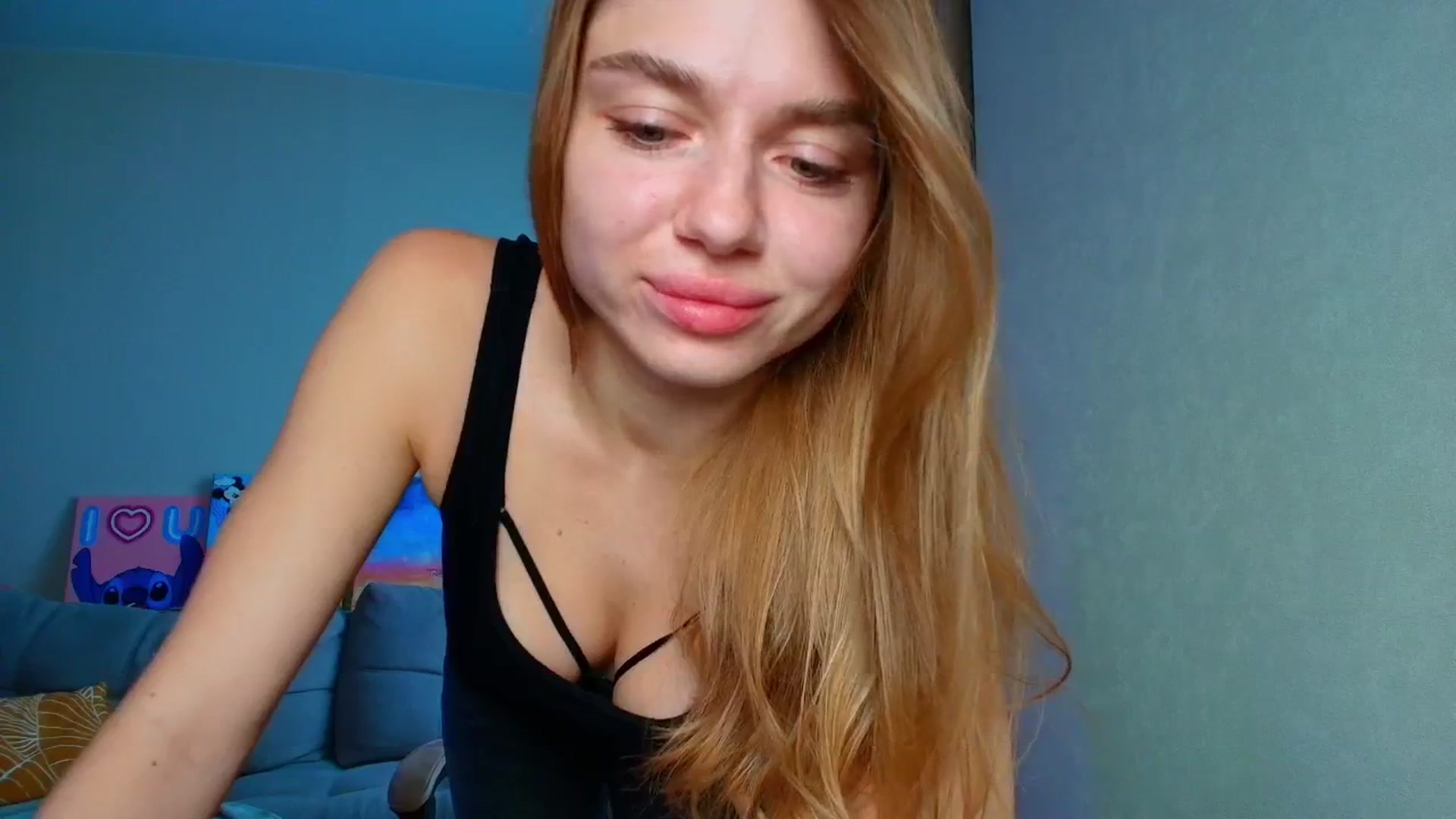 Gallery image thumbnail from Make_my_Luck's myfreecams stream on, 09/25/2025, 09:48 image 6 of 20