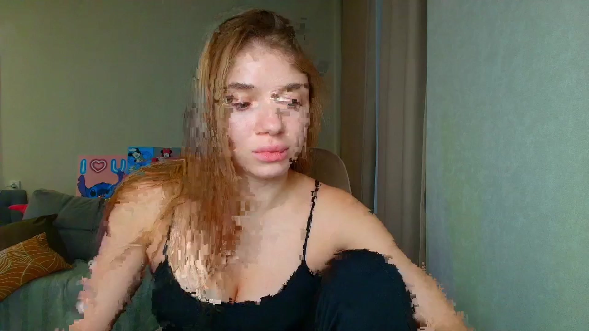 Gallery image thumbnail from Make_my_Luck's myfreecams stream on, 10/02/2025, 17:30 image 19 of 20