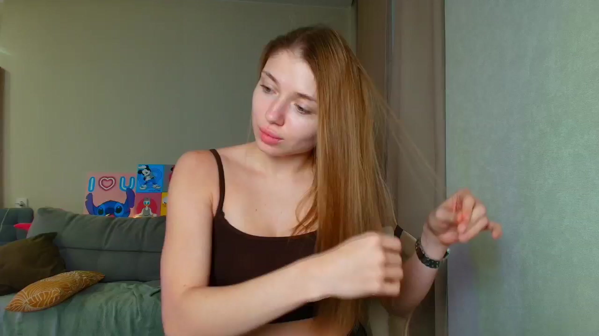 Gallery image thumbnail from Make_my_Luck's myfreecams stream on, 10/08/2025, 15:23 image 3 of 20