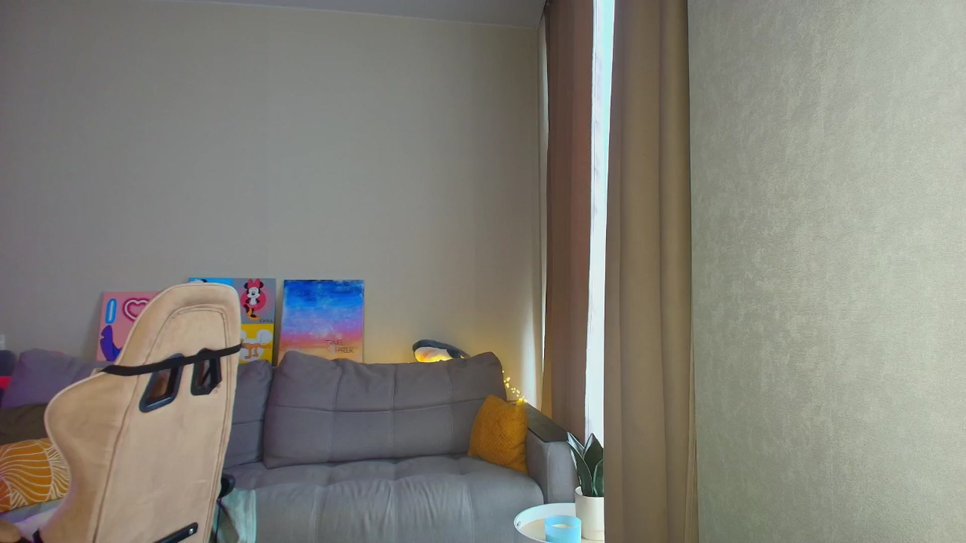 Gallery image thumbnail from Make_my_Luck's myfreecams stream on, 10/13/2025, 08:13 image 13 of 20