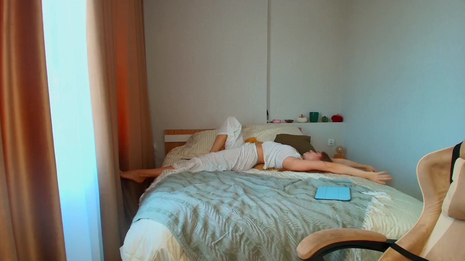 Gallery image thumbnail from Make_my_Luck's myfreecams stream on, 11/09/2025, 10:00 image 18 of 20