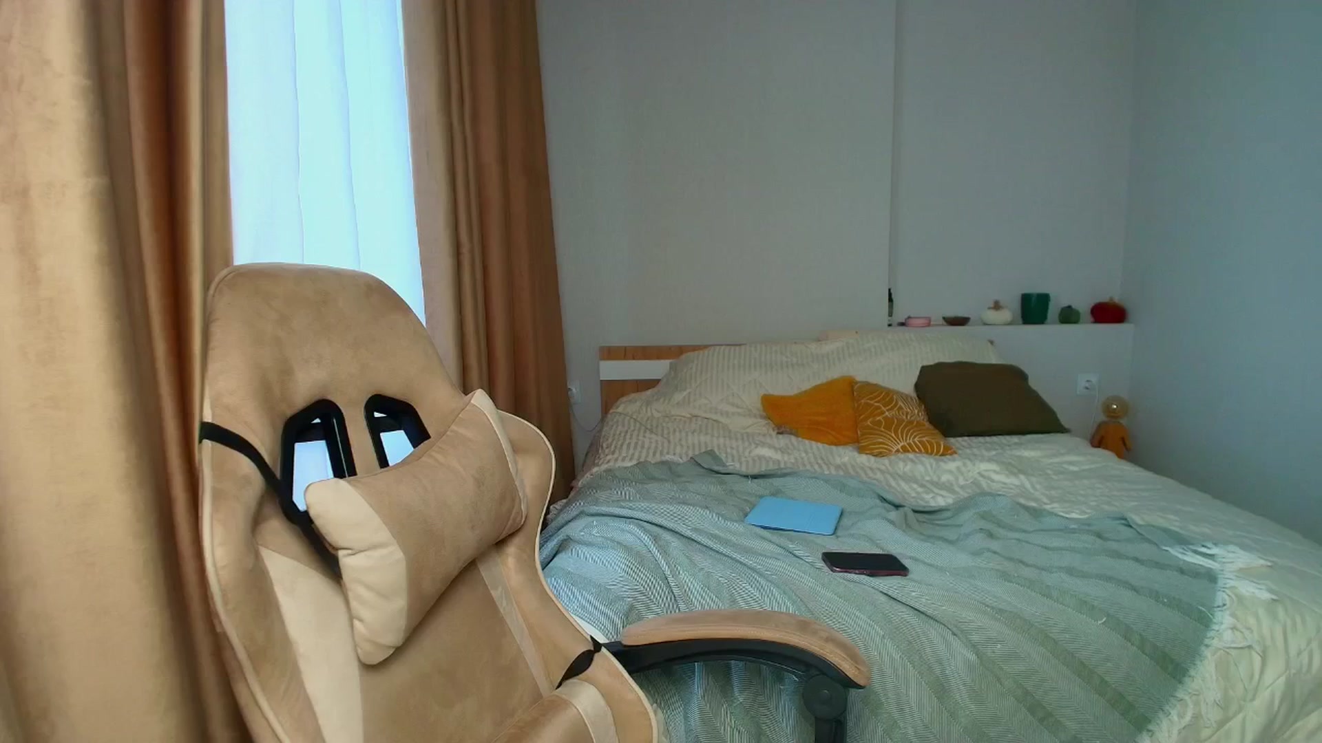 Gallery image thumbnail from Make_my_Luck's myfreecams stream on, 11/09/2025, 13:42 image 3 of 20