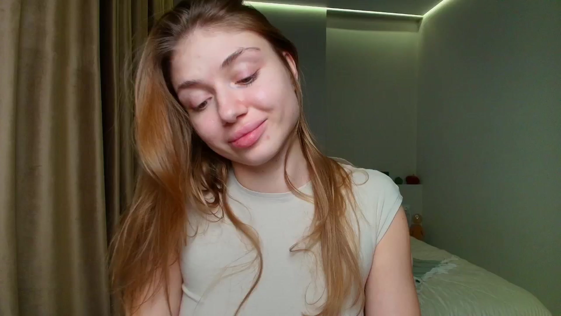 Gallery image thumbnail from Make_my_Luck's myfreecams stream on, 11/12/2025, 18:58 image 5 of 20