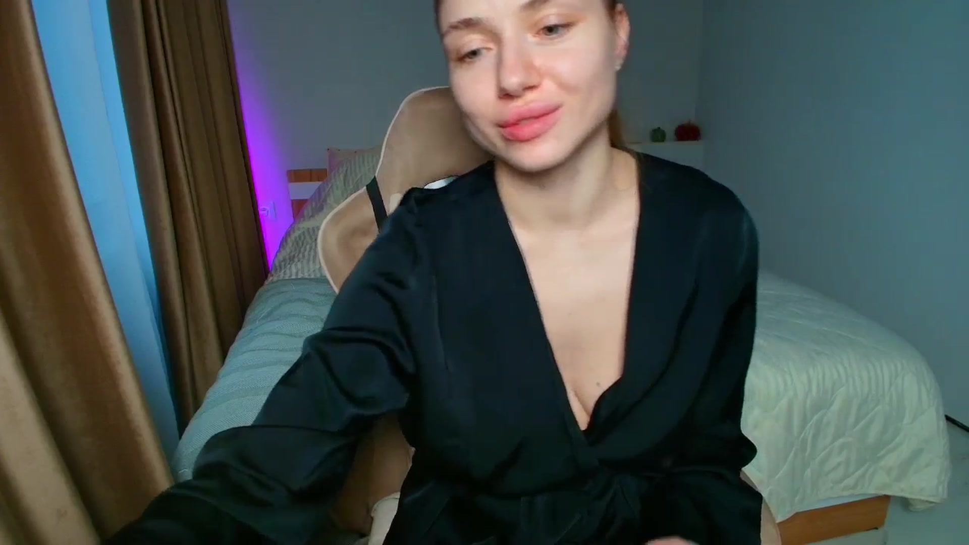 Gallery image thumbnail from Make_my_Luck's myfreecams stream on, 11/13/2025, 12:55 image 17 of 20