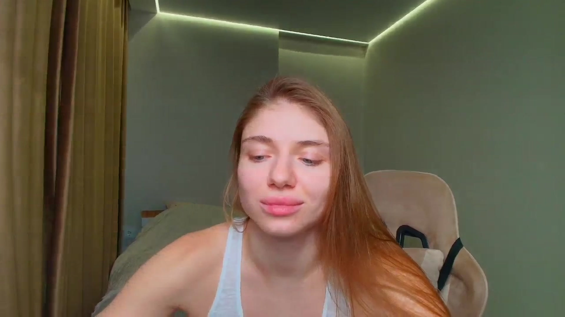 Gallery image thumbnail from Make_my_Luck's myfreecams stream on, 11/19/2025, 18:59 image 8 of 20
