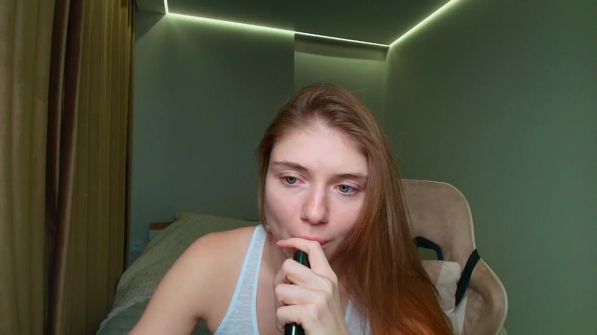 Gallery image thumbnail from Make_my_Luck's myfreecams stream on, 11/19/2025, 18:59 image 7 of 20
