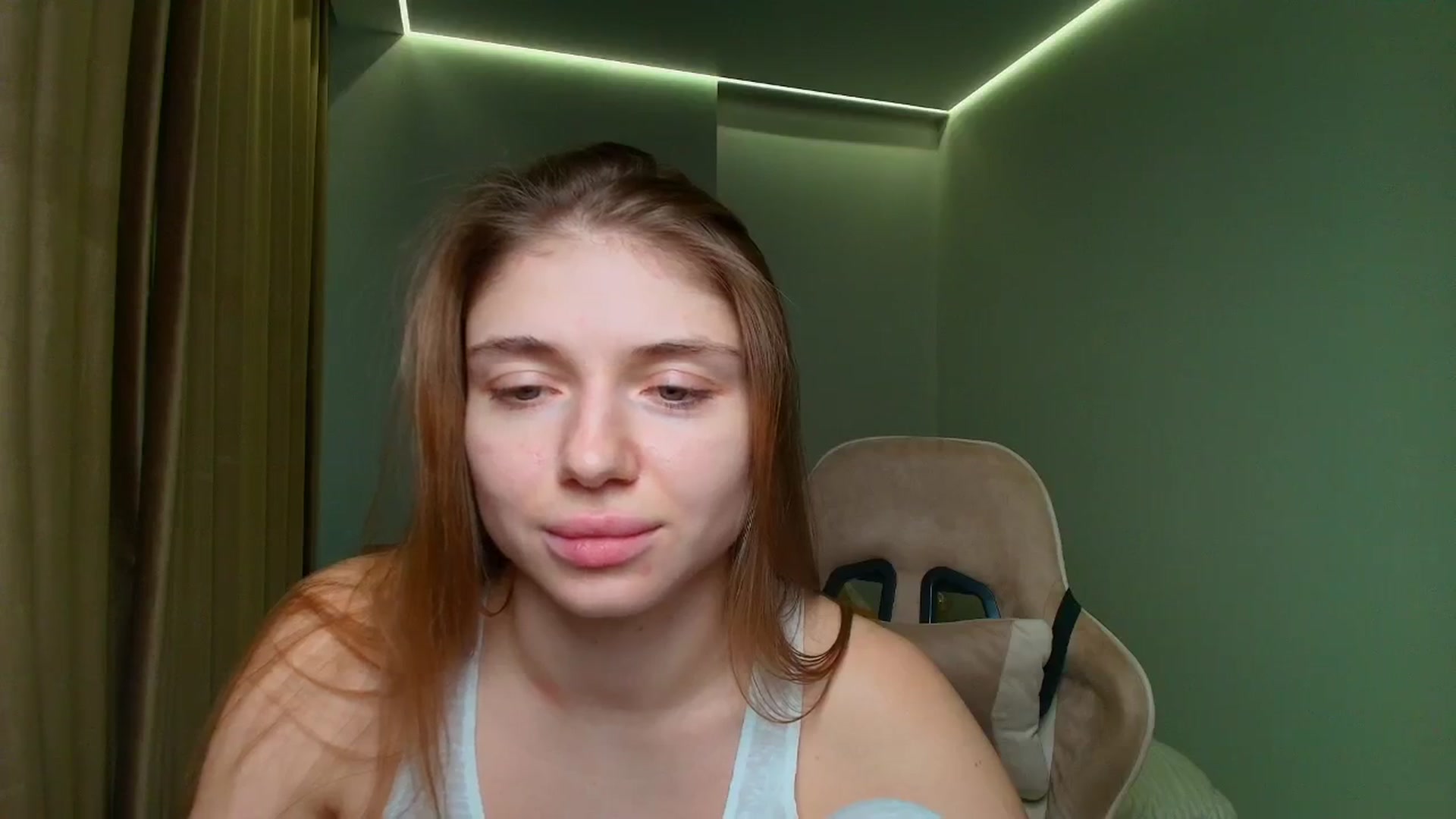 Gallery image thumbnail from Make_my_Luck's myfreecams stream on, 11/19/2025, 18:59 image 5 of 20