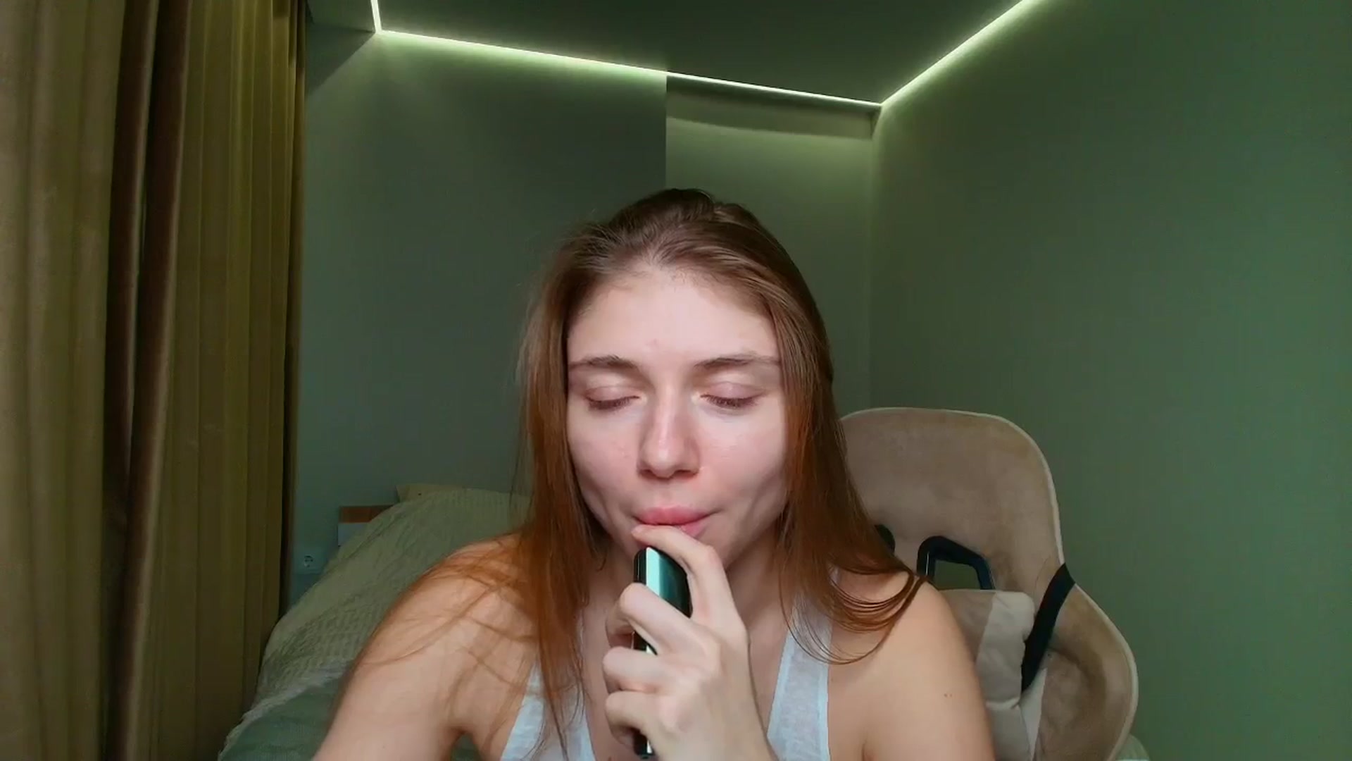 Gallery image thumbnail from Make_my_Luck's myfreecams stream on, 11/19/2025, 18:59 image 6 of 20