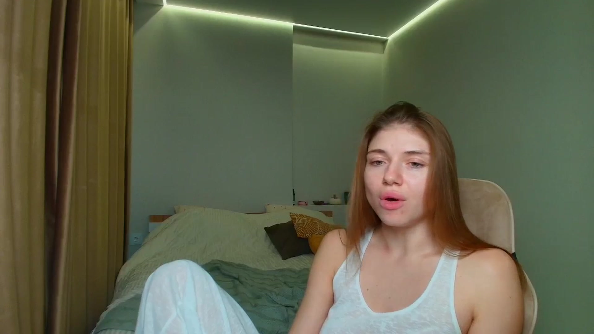 Gallery image thumbnail from Make_my_Luck's myfreecams stream on, 11/19/2025, 18:59 image 3 of 20
