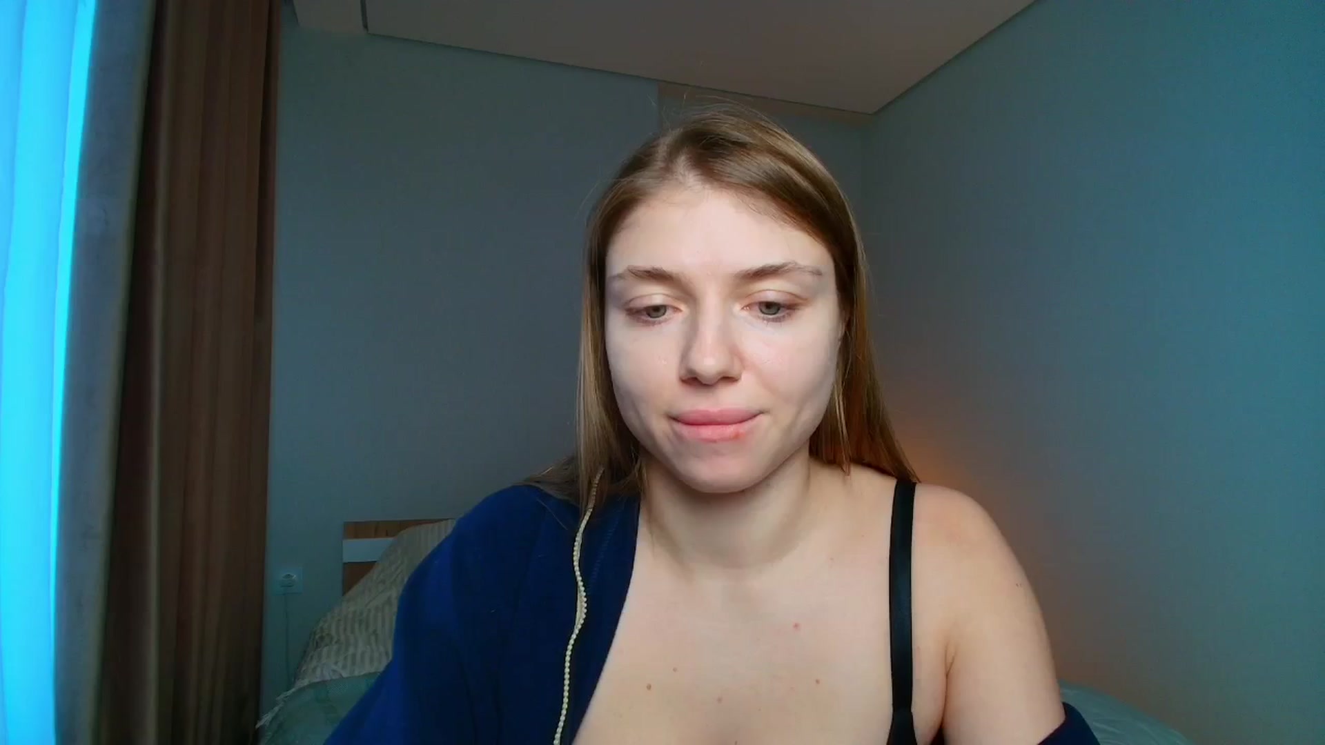 Gallery image thumbnail from Make_my_Luck's myfreecams stream on, 12/21/2025, 11:07 image 6 of 20