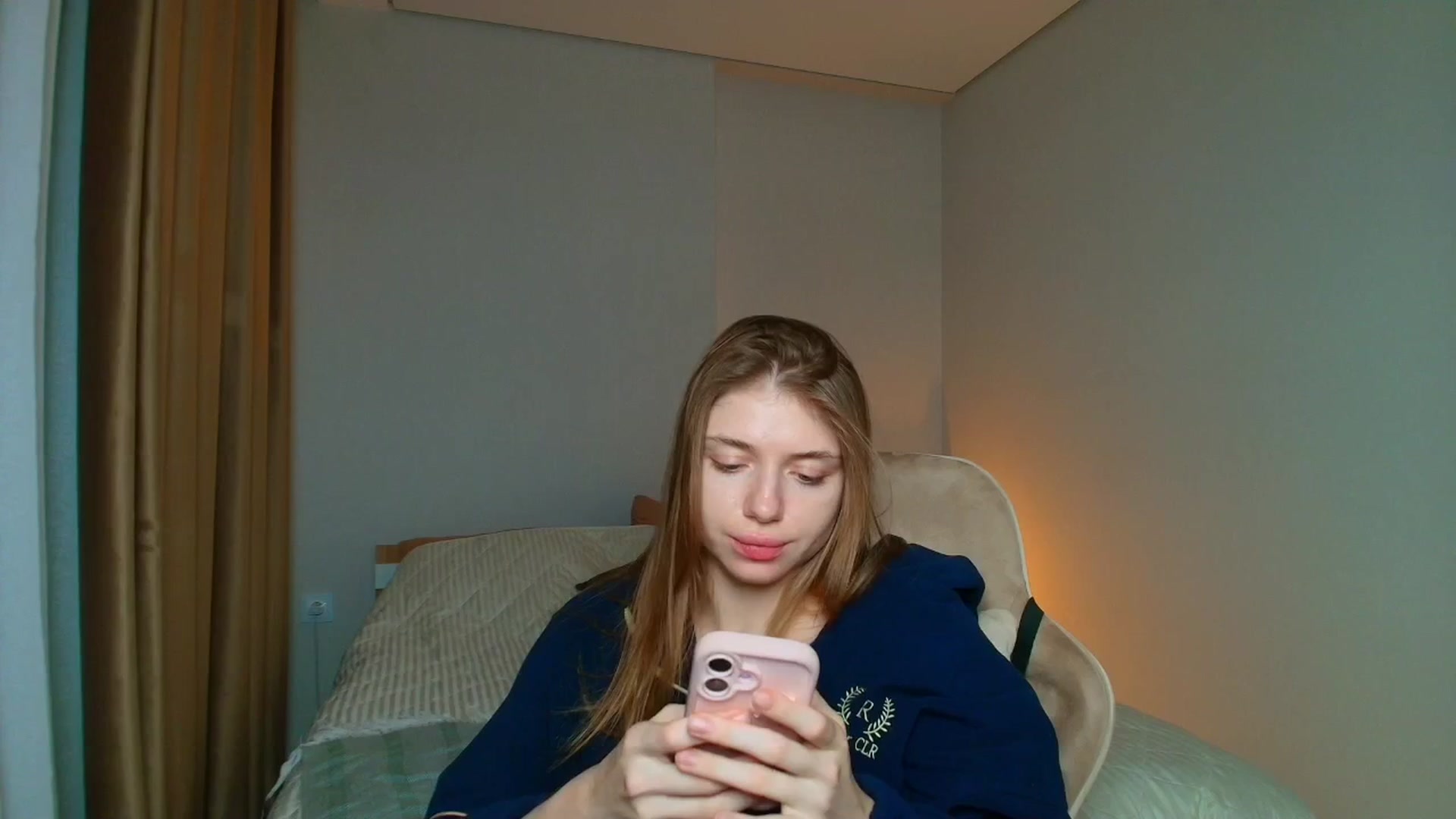 Gallery image thumbnail from Make_my_Luck's myfreecams stream on, 12/21/2025, 14:10 image 12 of 20
