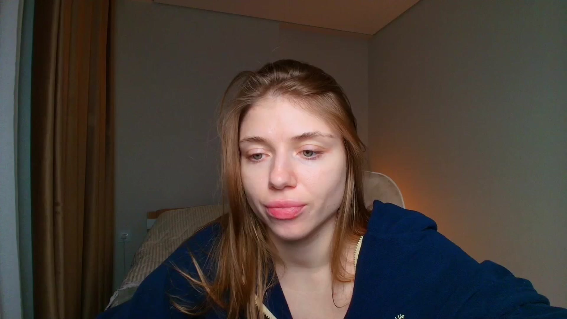 Gallery image thumbnail from Make_my_Luck's myfreecams stream on, 12/21/2025, 14:10 image 8 of 20