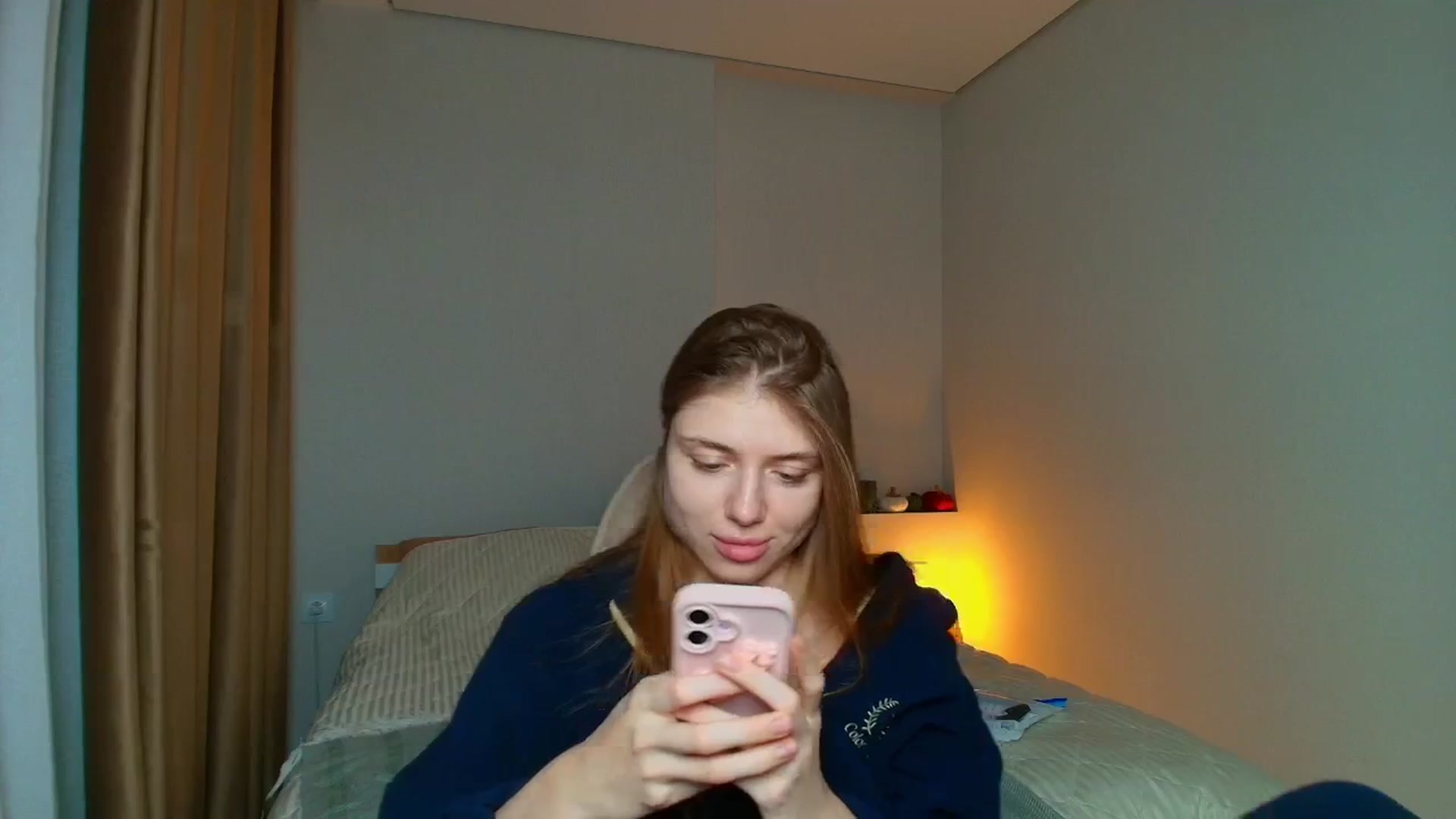 Gallery image thumbnail from Make_my_Luck's myfreecams stream on, 12/21/2025, 14:10 image 15 of 20