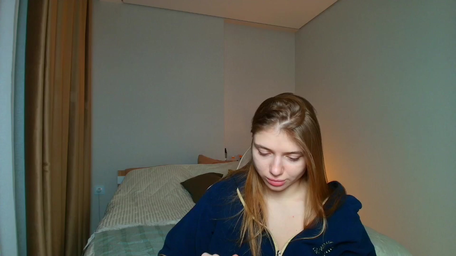 Gallery image thumbnail from Make_my_Luck's myfreecams stream on, 12/21/2025, 14:10 image 13 of 20