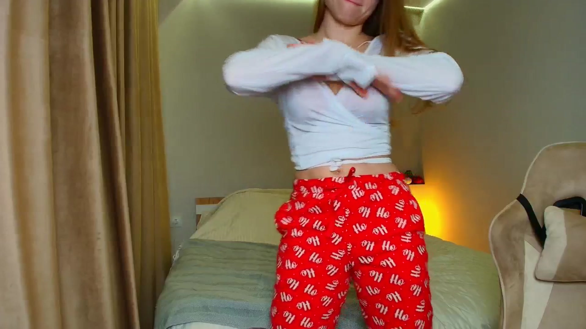 Gallery image thumbnail from Make_my_Luck's myfreecams stream on, 12/27/2025, 16:19 image 8 of 20