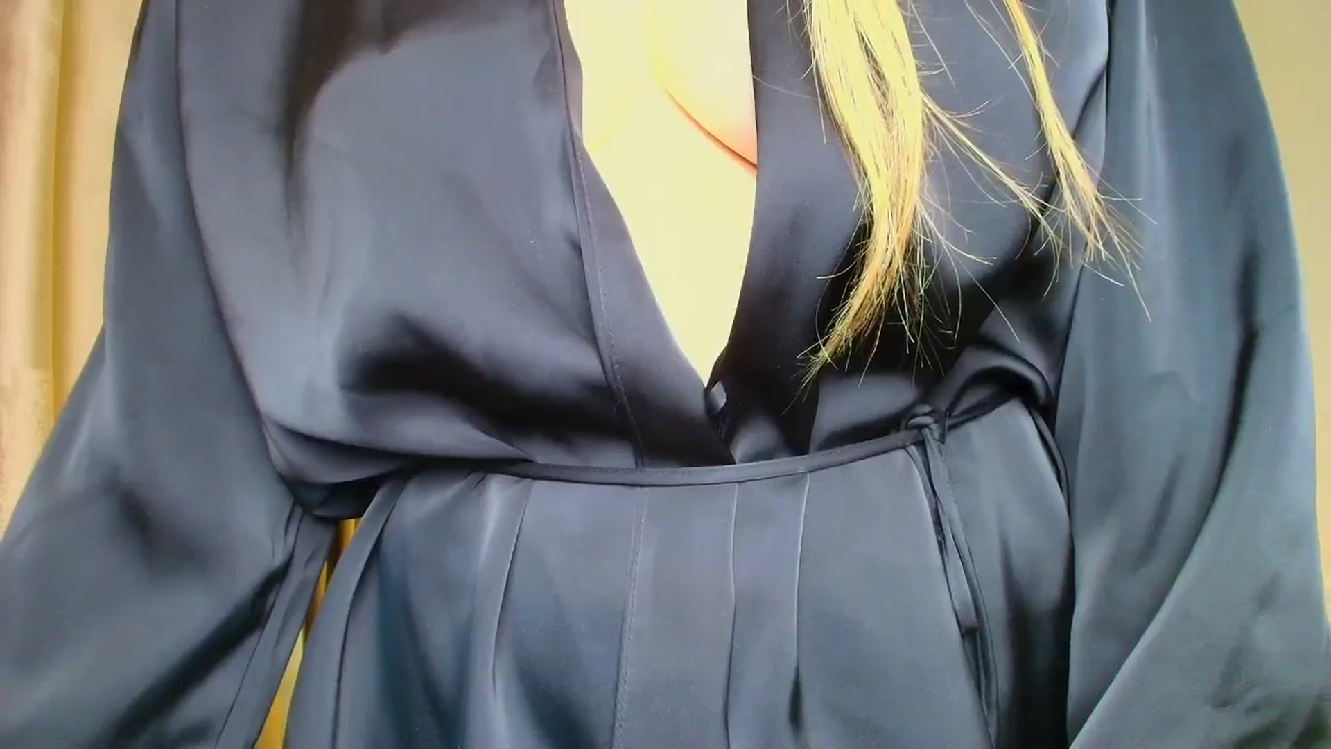 Gallery image thumbnail from Make_my_Luck's myfreecams stream on, 01/12/2026, 18:36 image 4 of 20