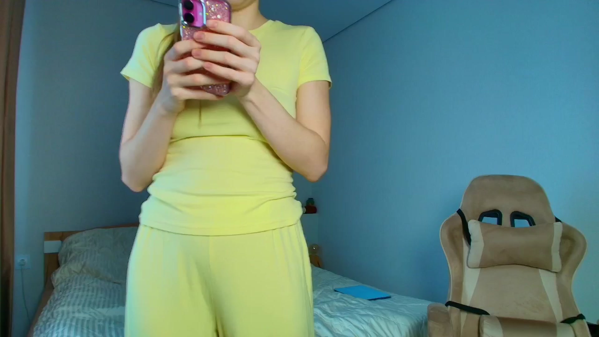 Gallery image thumbnail from Make_my_Luck's myfreecams stream on, 01/14/2026, 10:32 image 2 of 20