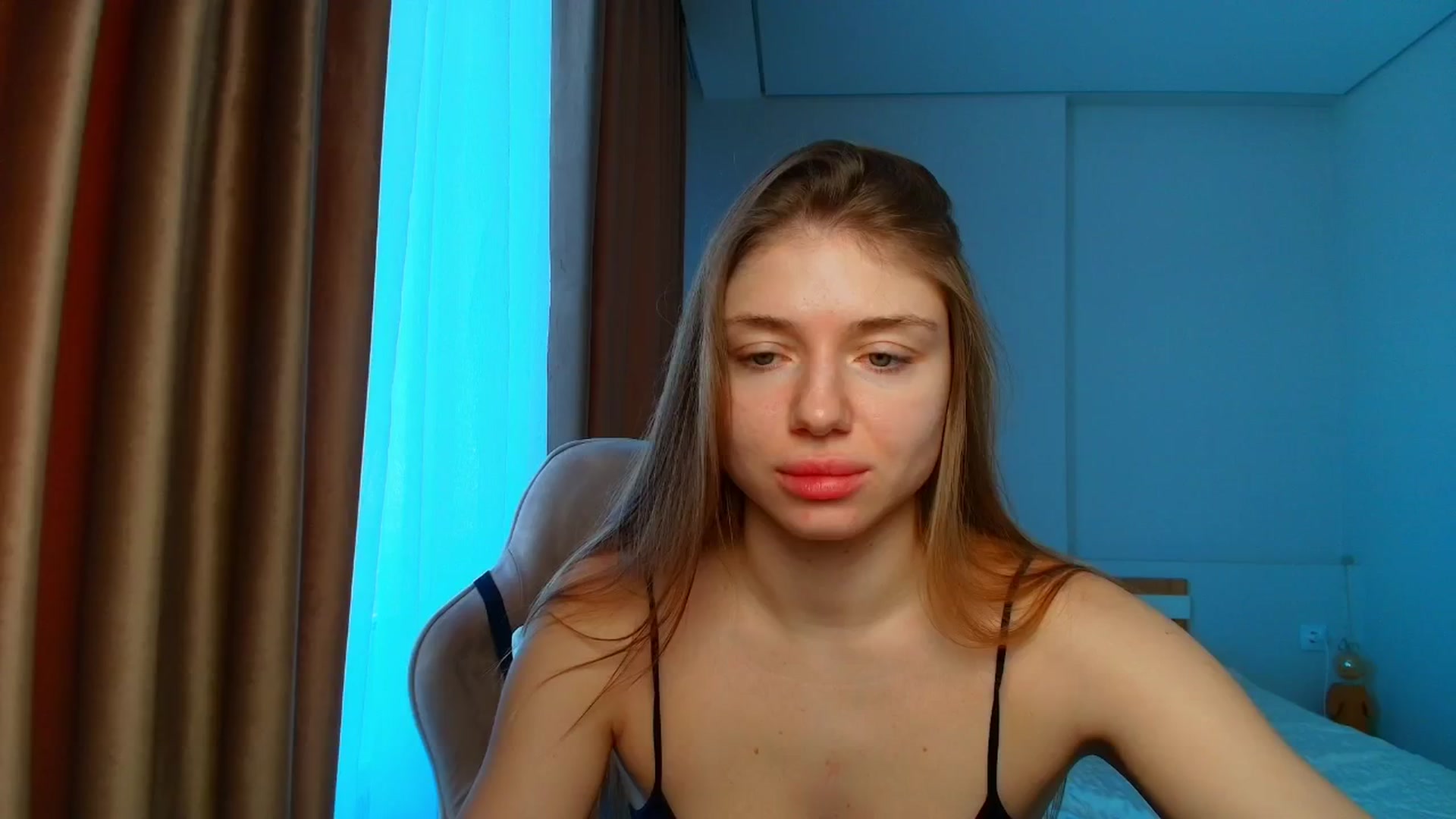 Gallery image thumbnail from Make_my_Luck's myfreecams stream on, 01/25/2026, 10:37 image 3 of 20