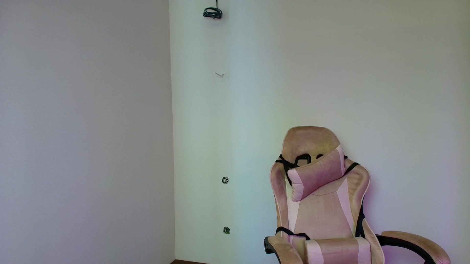 Gallery image thumbnail from Make_my_Luck's myfreecams stream on, 02/05/2026, 11:20 image 17 of 20