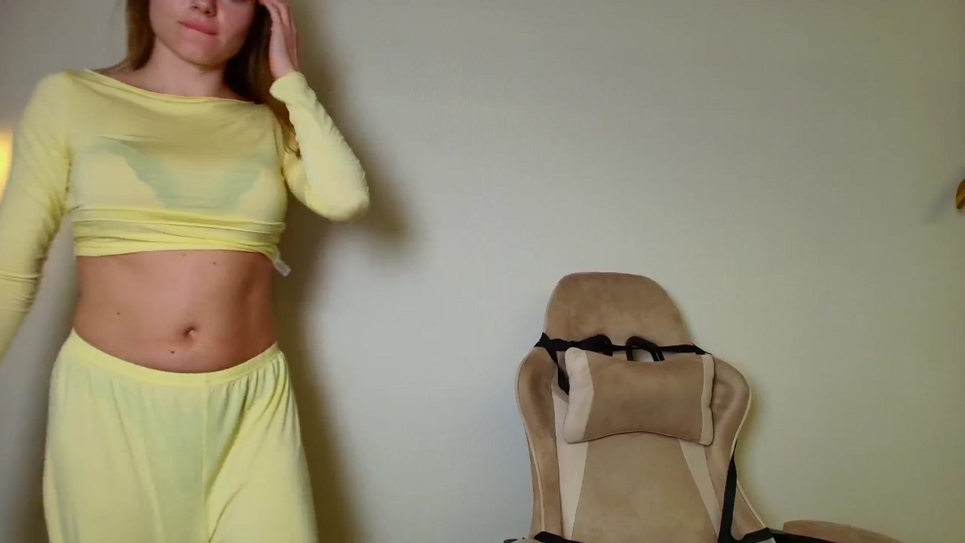 Gallery image thumbnail from Make_my_Luck's myfreecams stream on, 03/25/2026, 19:03 image 16 of 20