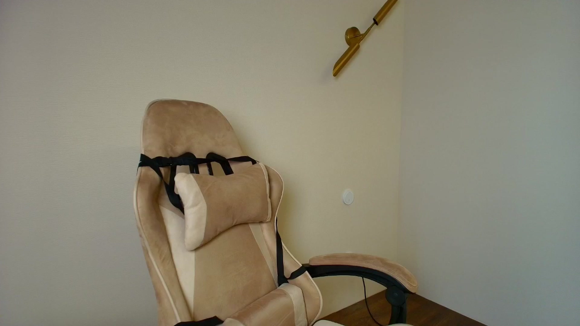 Gallery image thumbnail from Make_my_Luck's myfreecams stream on, 03/29/2026, 11:41 image 1 of 20