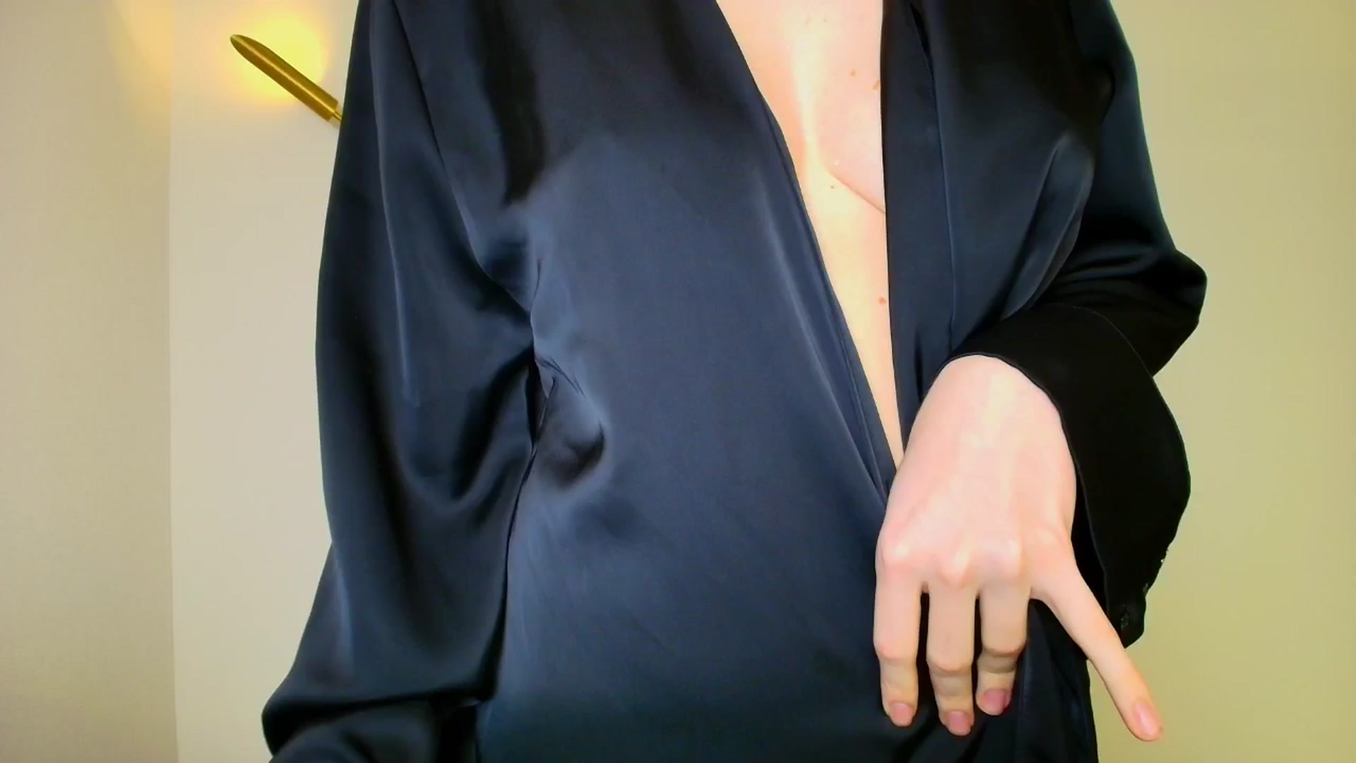 Gallery image thumbnail from Make_my_Luck's myfreecams stream on, 04/19/2026, 11:43 image 6 of 20