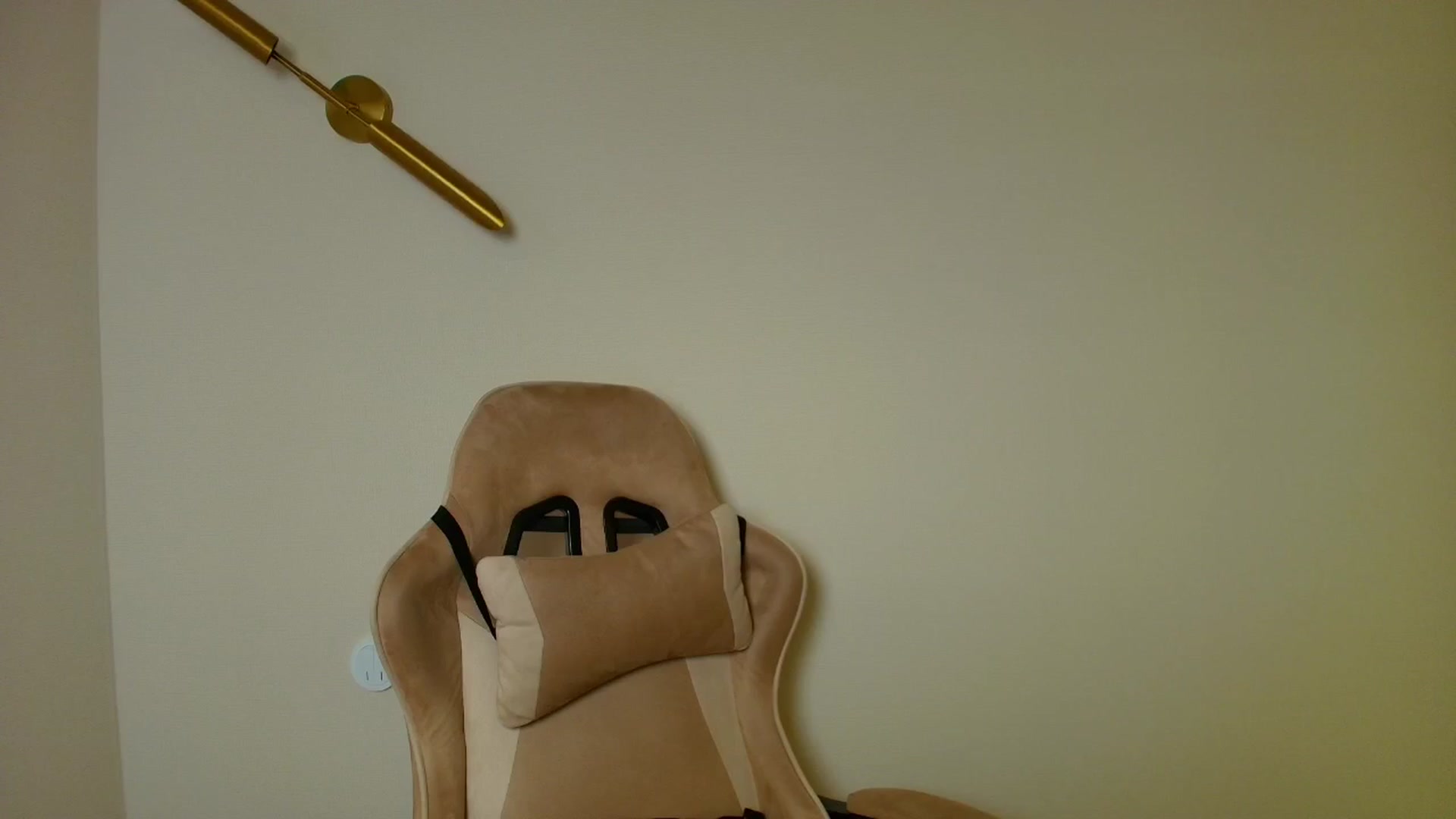 Gallery image thumbnail from Make_my_Luck's myfreecams stream on, 04/22/2026, 10:08 image 1 of 20