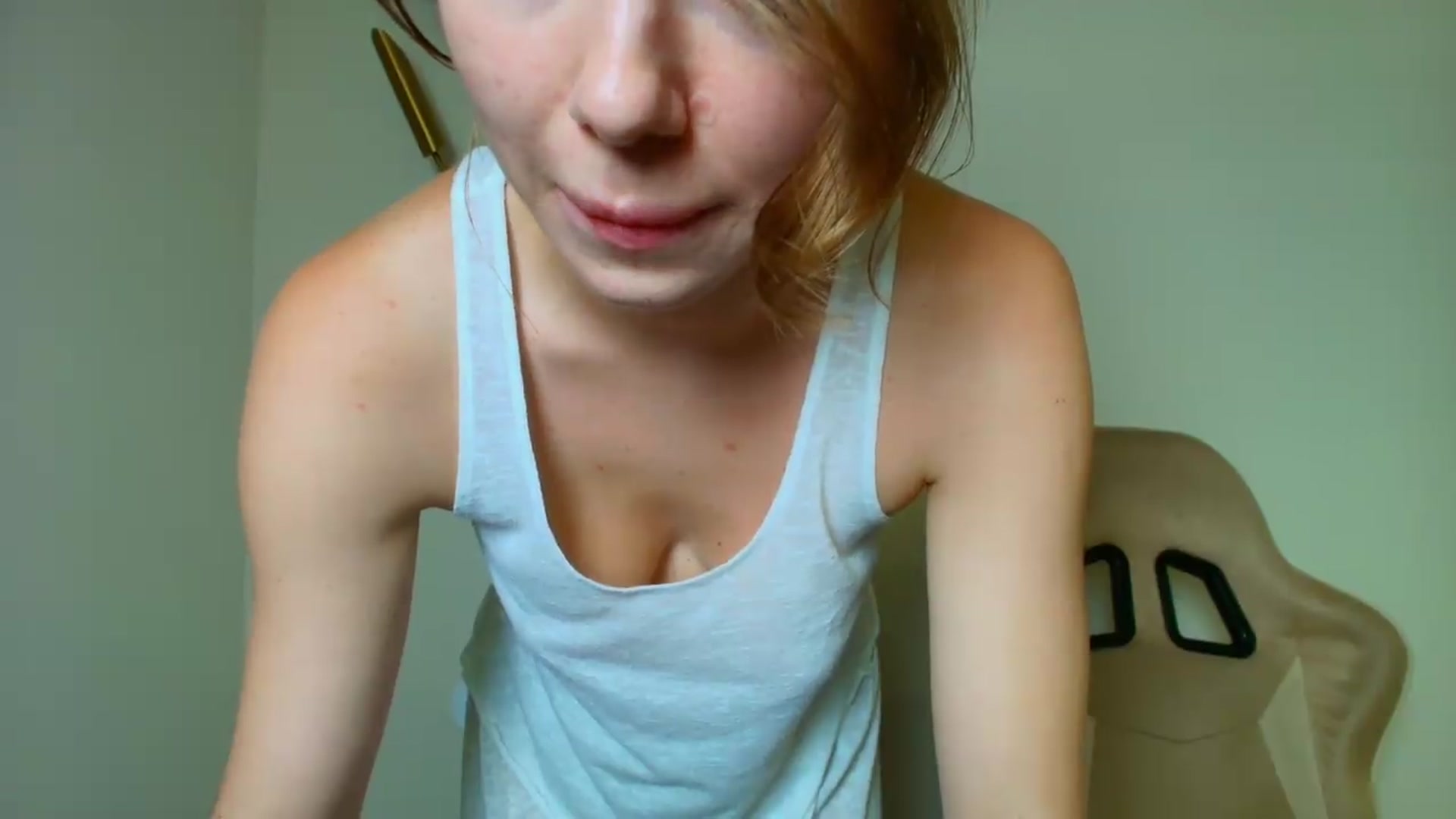 Gallery image thumbnail from Make_my_Luck's myfreecams stream on, 06/12/2026, 17:14 image 19 of 20