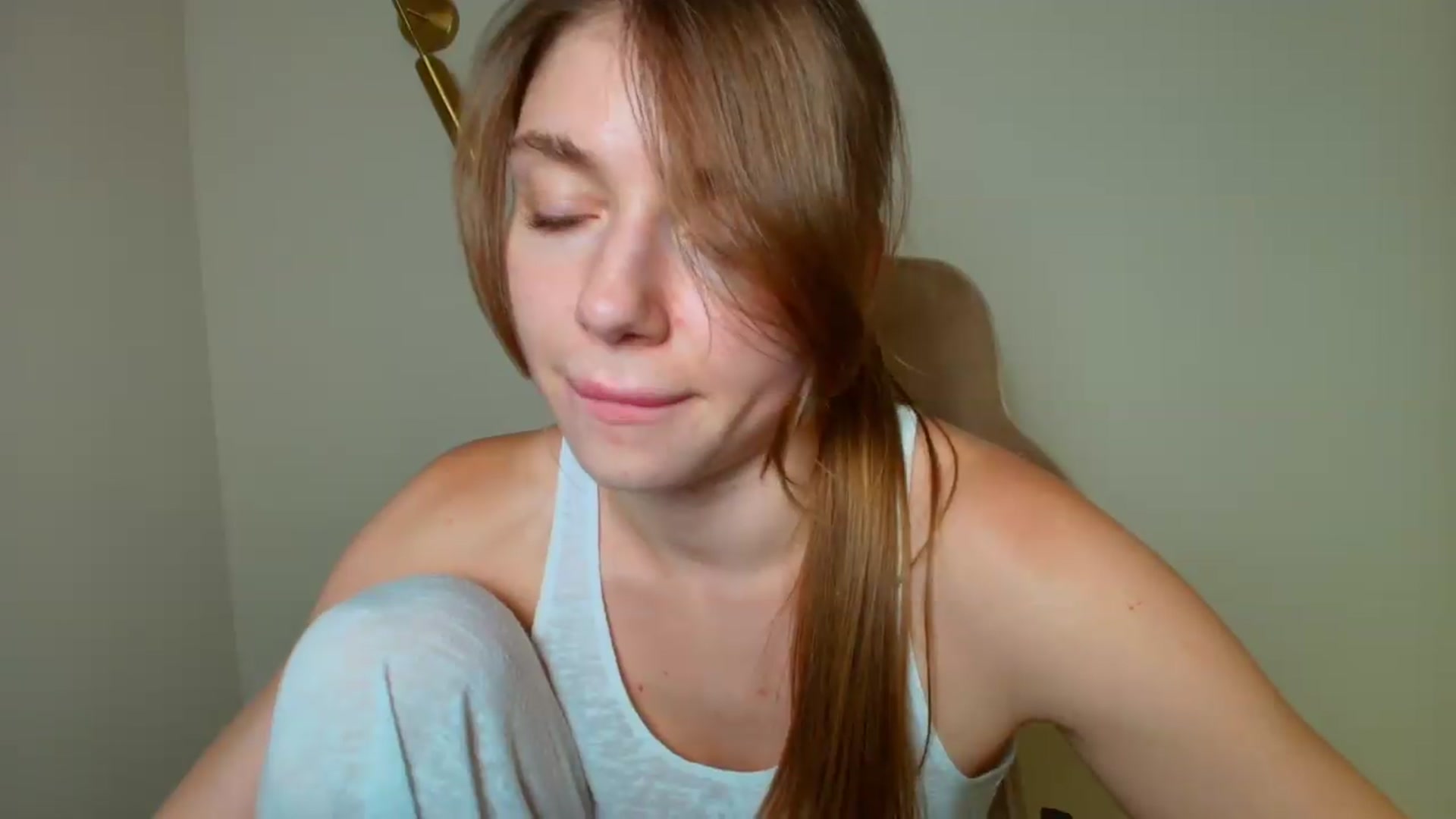Gallery image thumbnail from Make_my_Luck's myfreecams stream on, 06/12/2026, 17:14 image 9 of 20