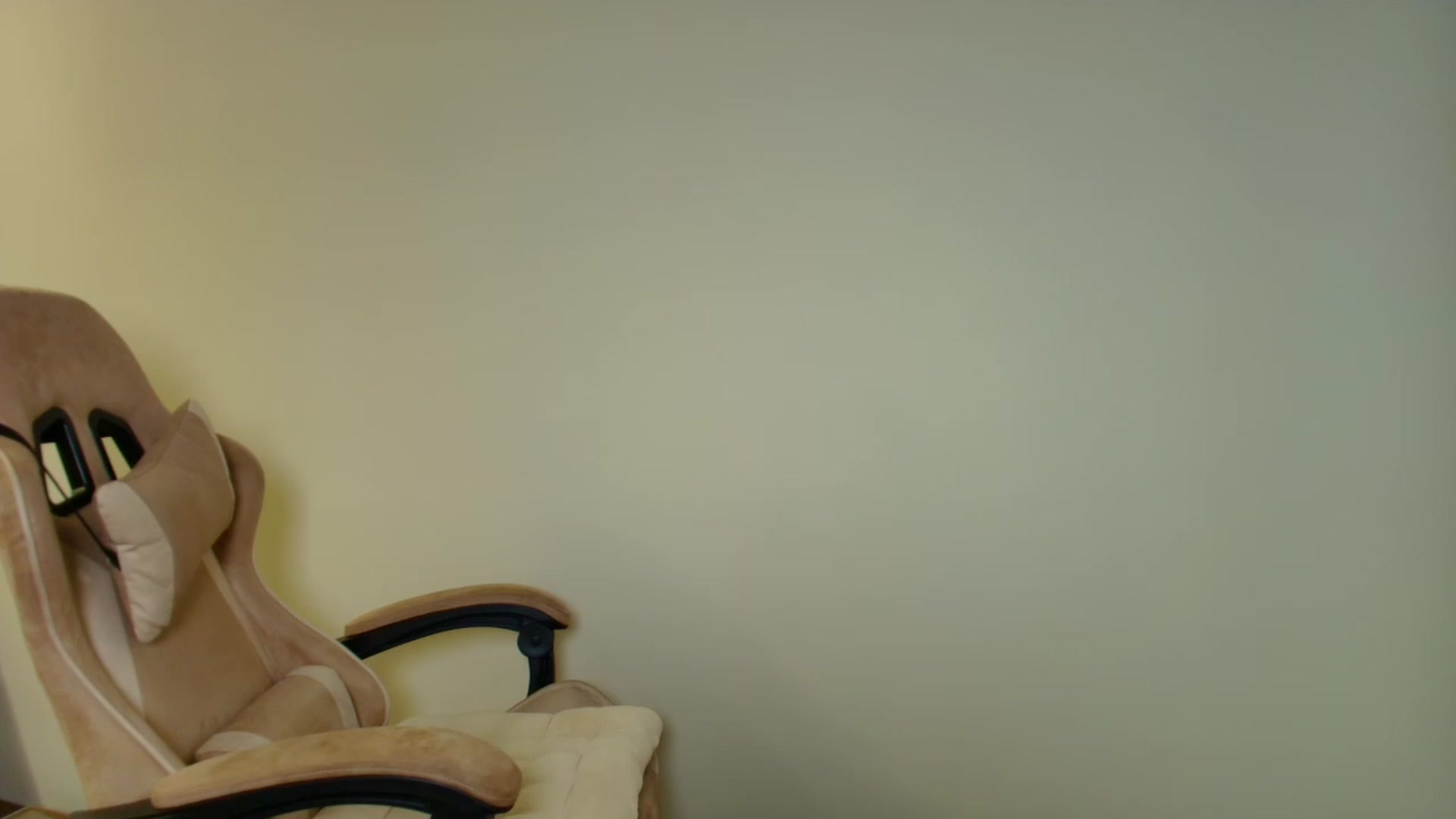 Gallery image thumbnail from Make_my_Luck's myfreecams stream on, 07/04/2026, 07:54 image 2 of 20